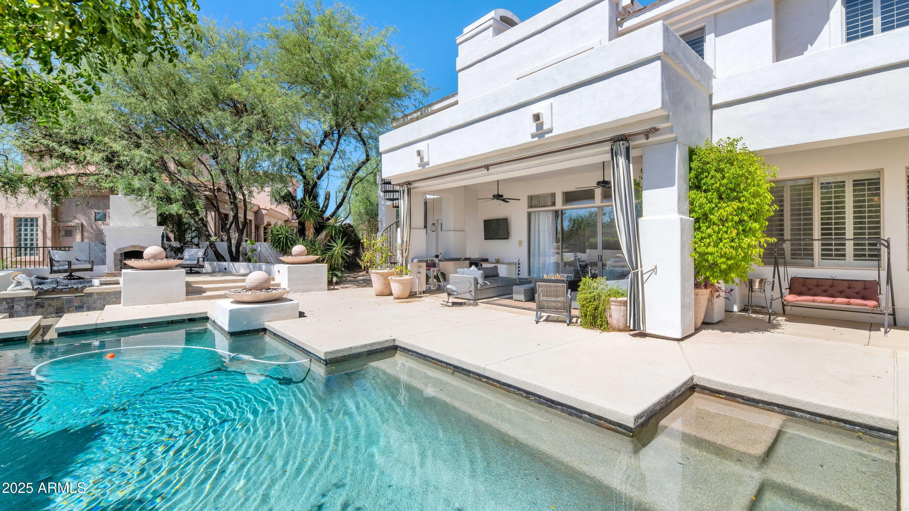 7941 E VIA DE LUNA Drive