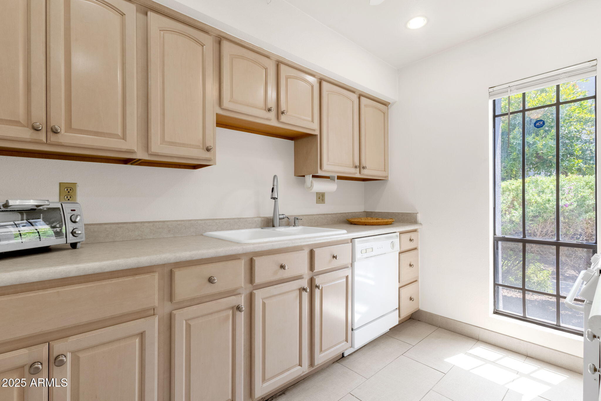 5217 N 24TH Street, 108