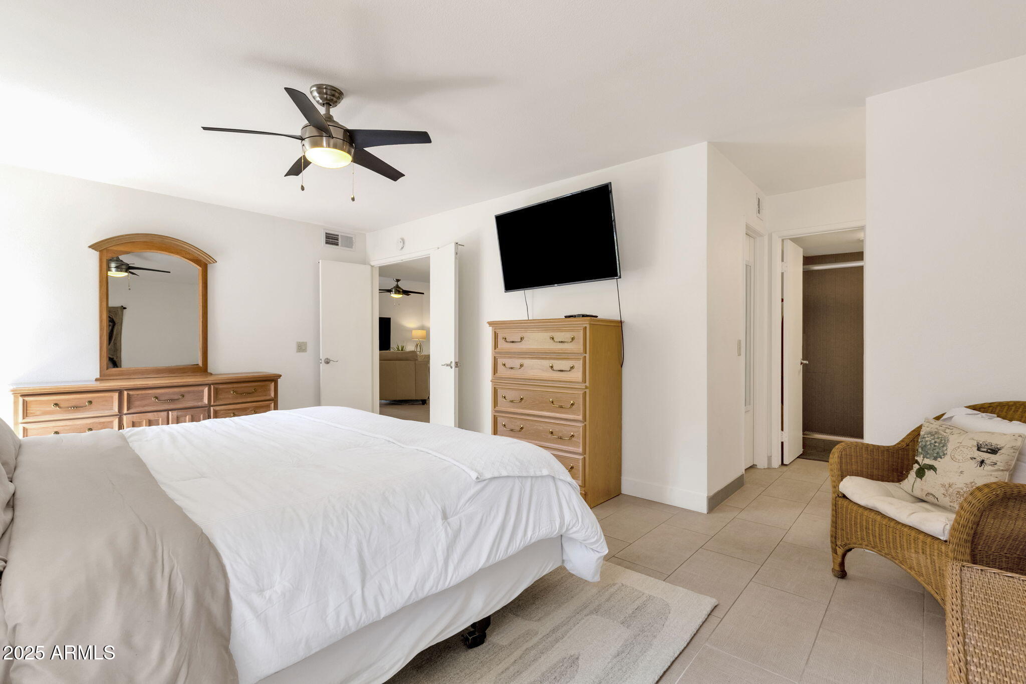 5217 N 24TH Street, 108