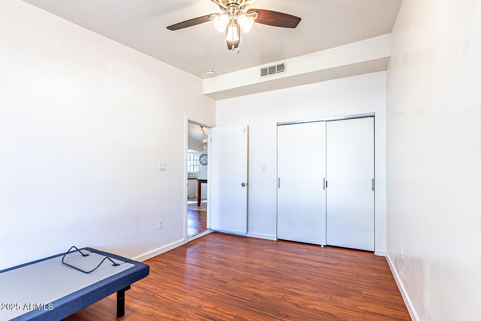 2033 W PALO VERDE Drive