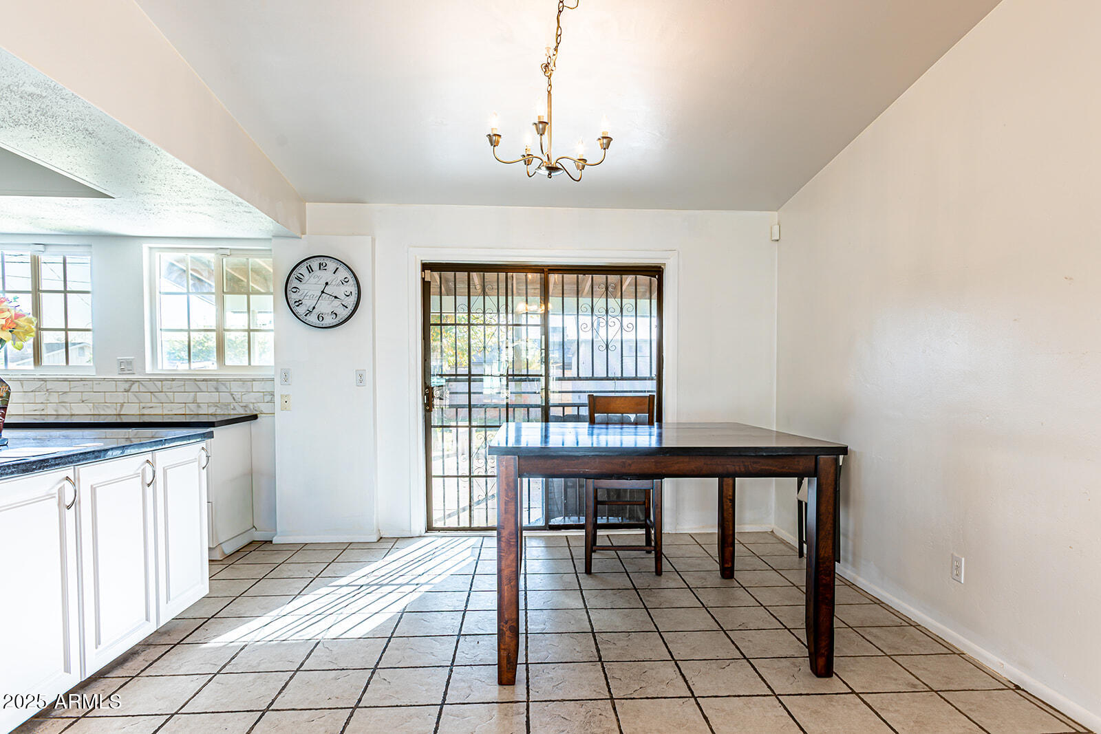 2033 W PALO VERDE Drive