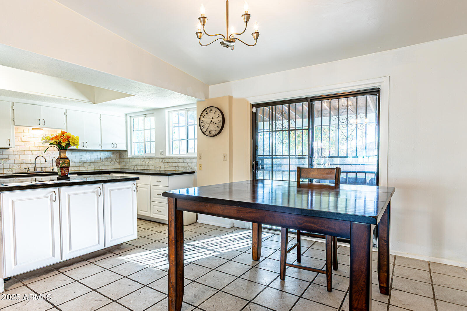 2033 W PALO VERDE Drive