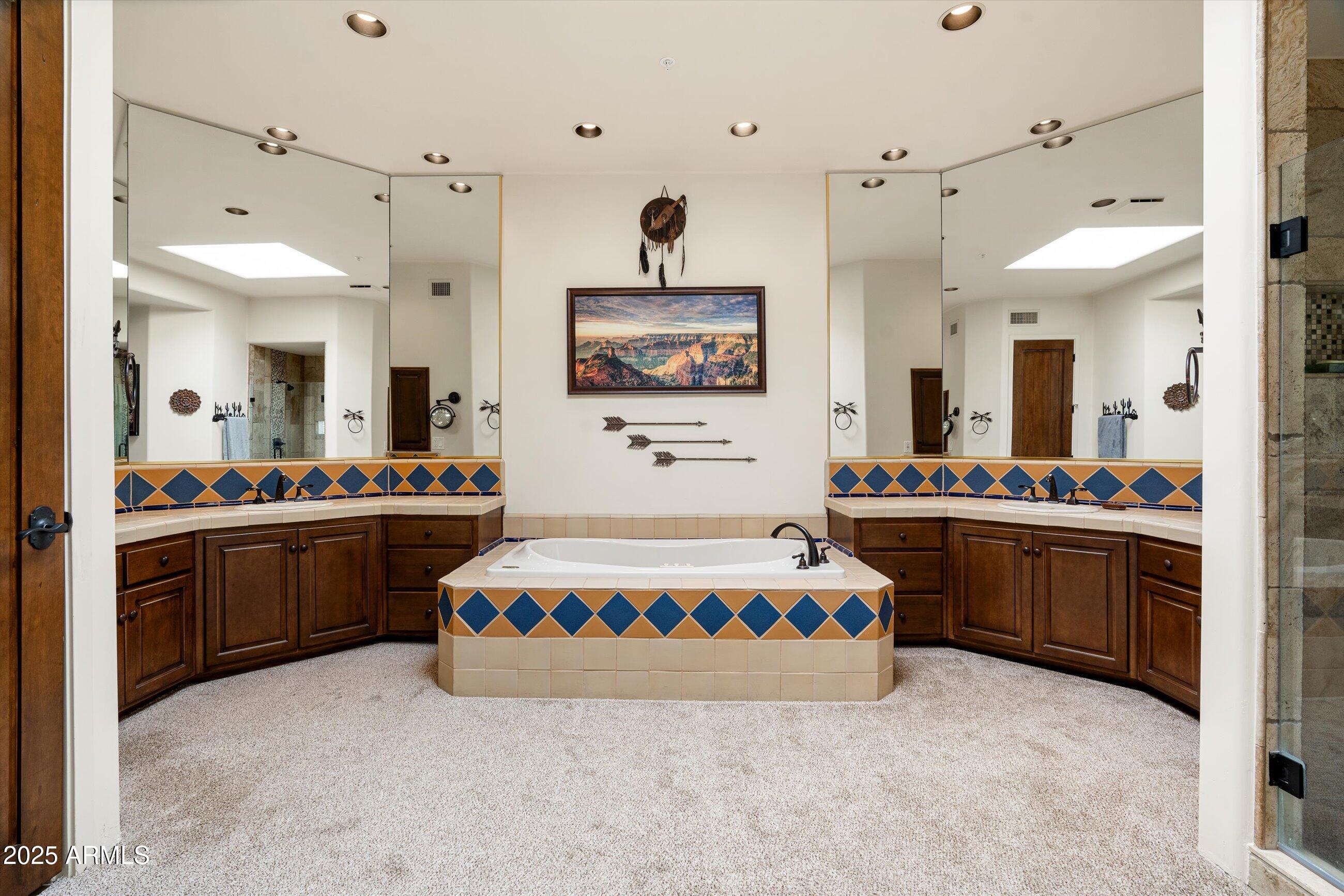 34221 N BOULDERS Parkway