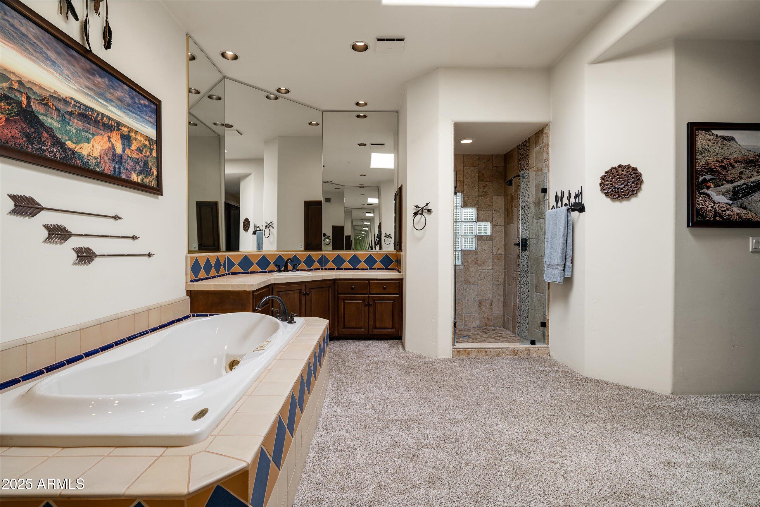 34221 N BOULDERS Parkway