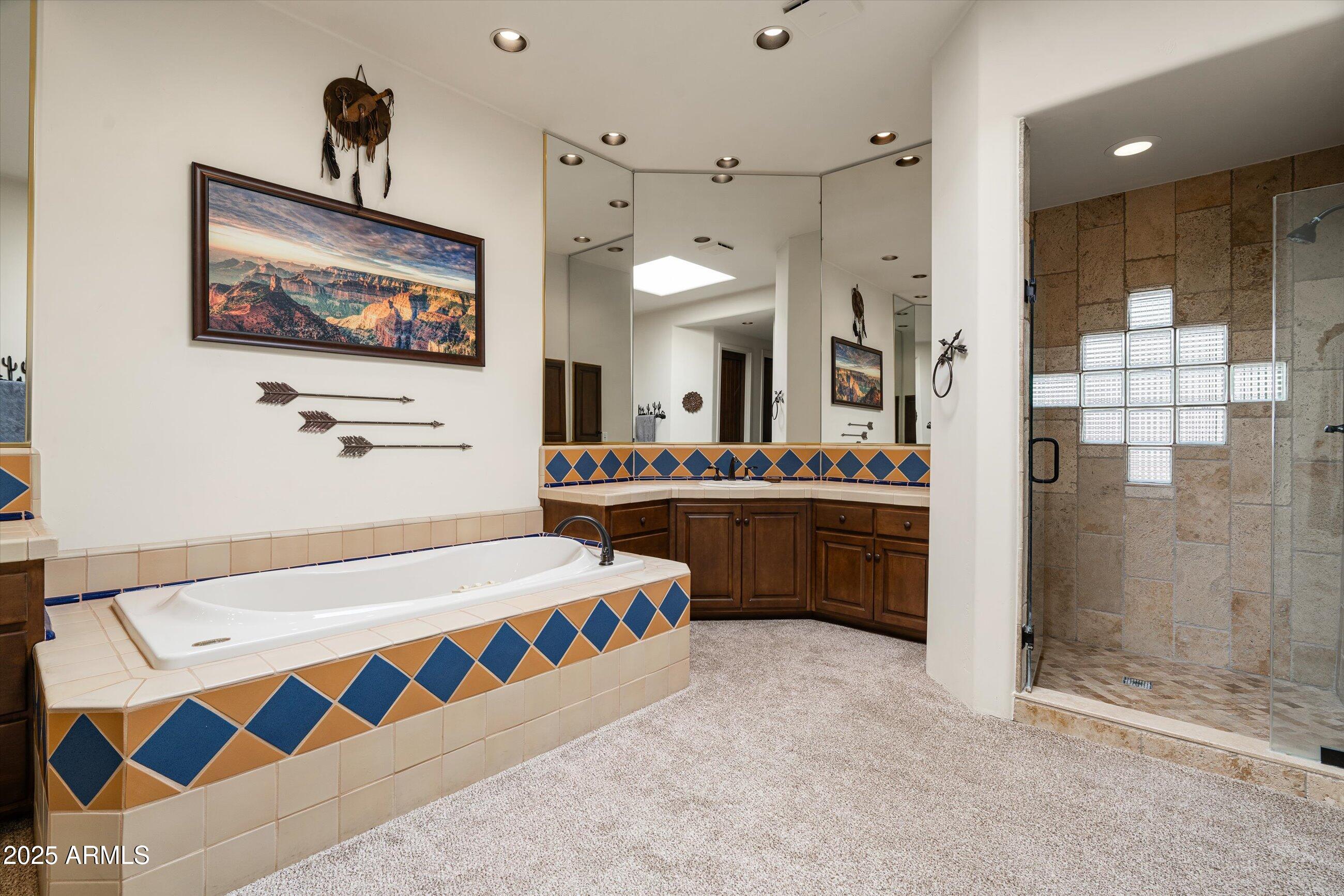 34221 N BOULDERS Parkway