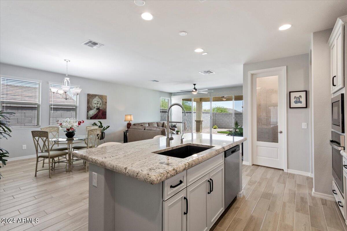 16143 W CHARLOTTE Drive