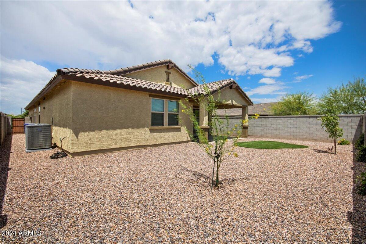 16143 W CHARLOTTE Drive