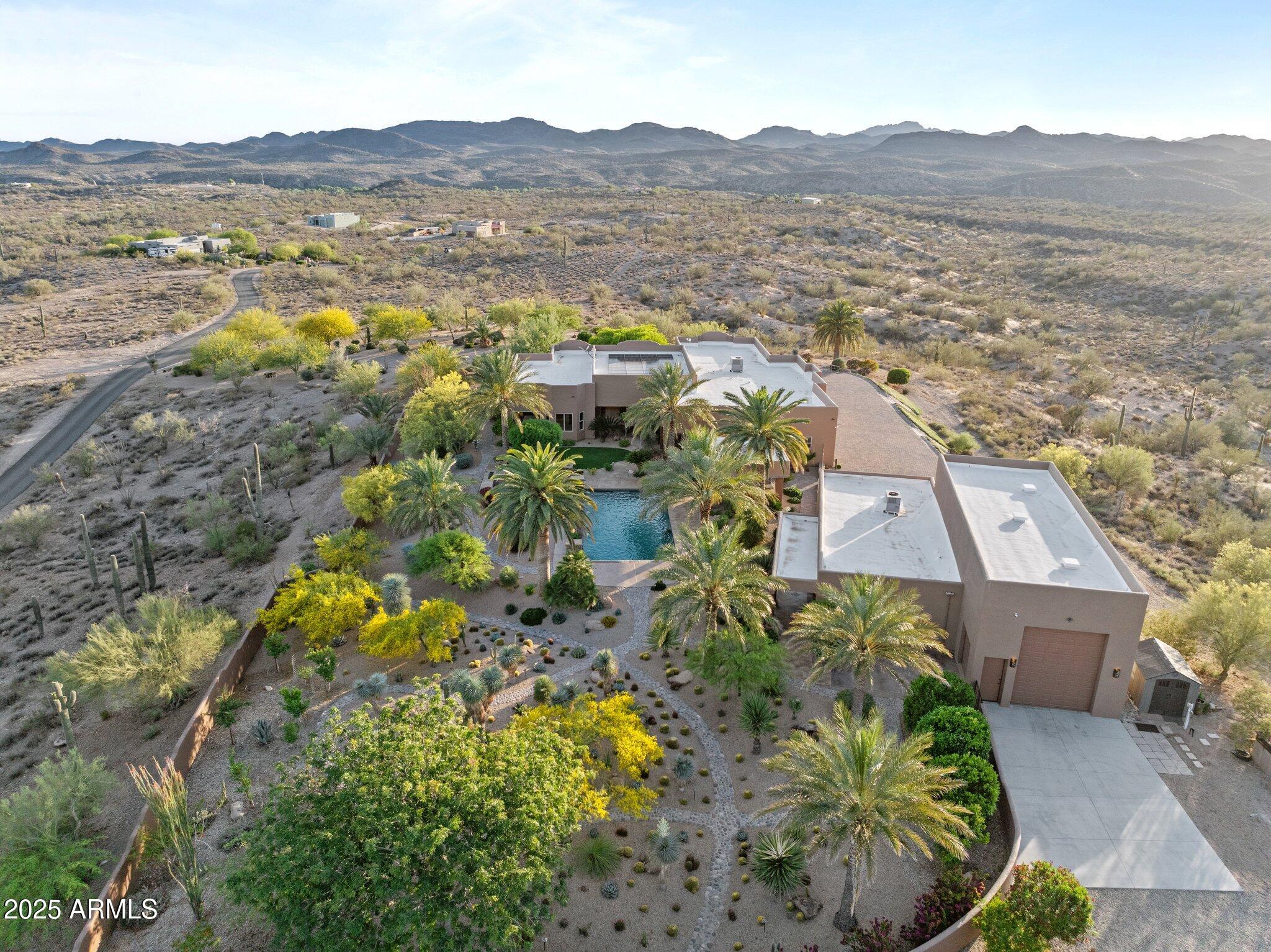 46906 N Quiet Hills Drive