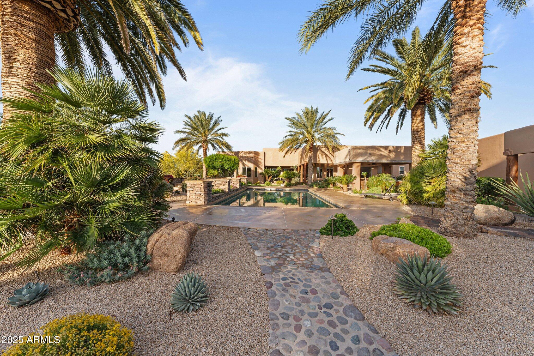 46906 N Quiet Hills Drive