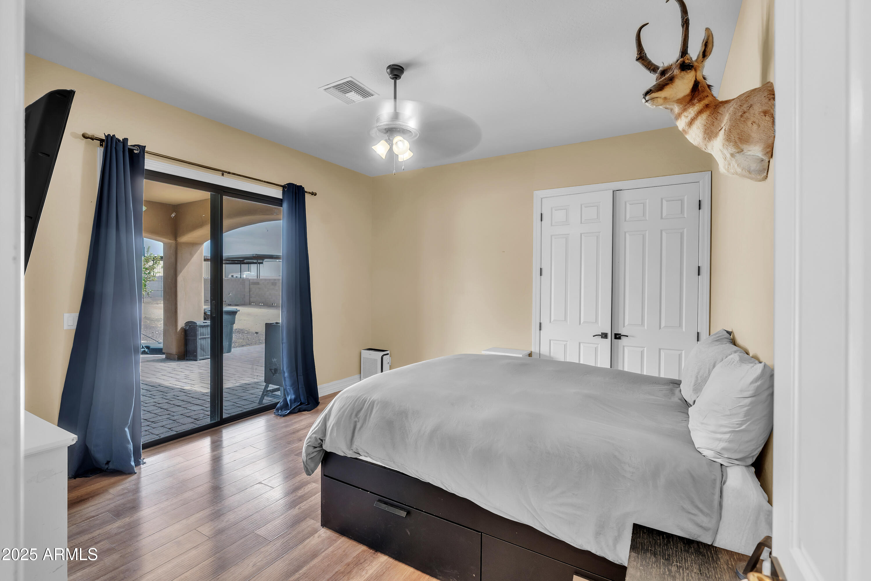 810 W HIDDEN VALLEY Drive