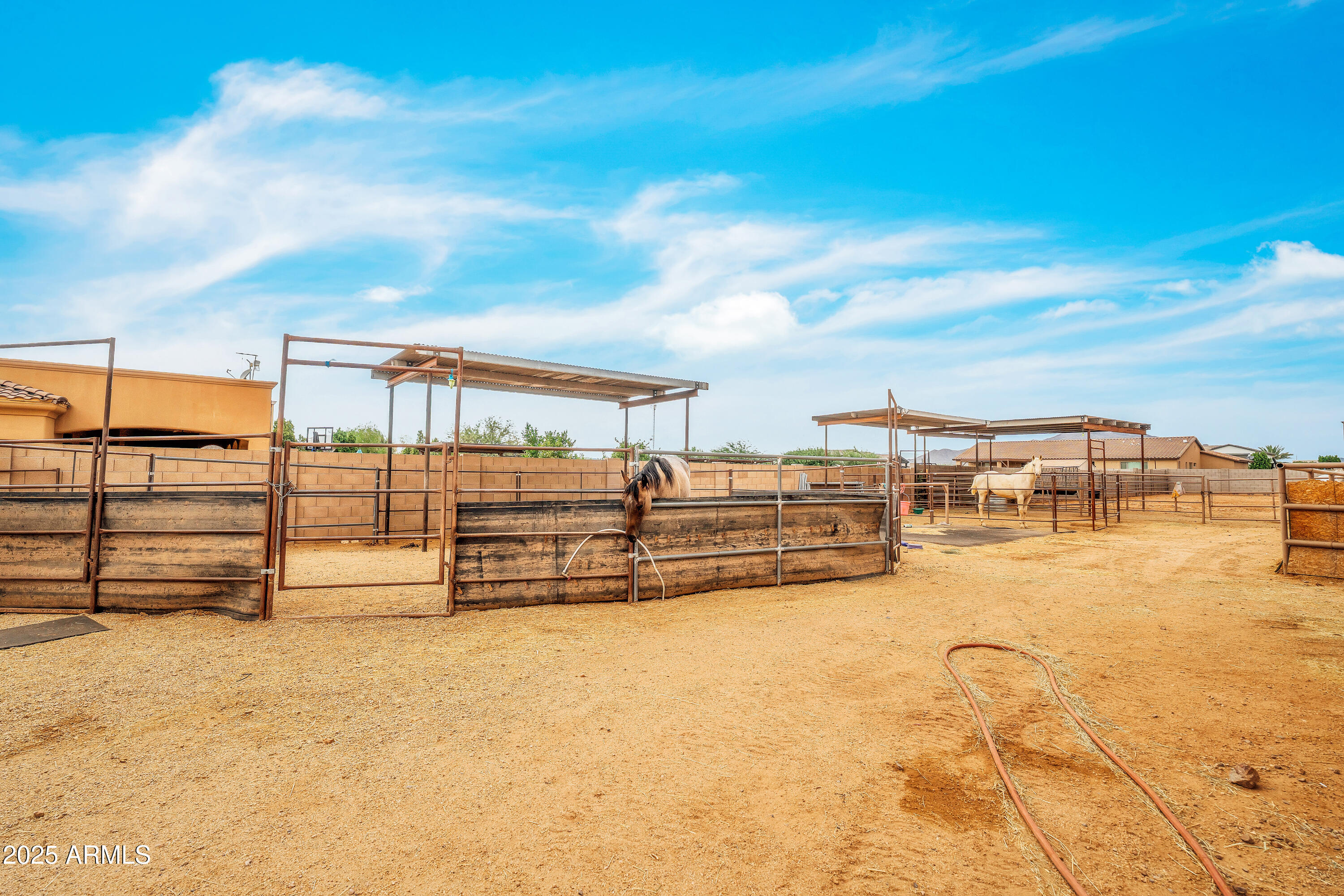 810 W HIDDEN VALLEY Drive