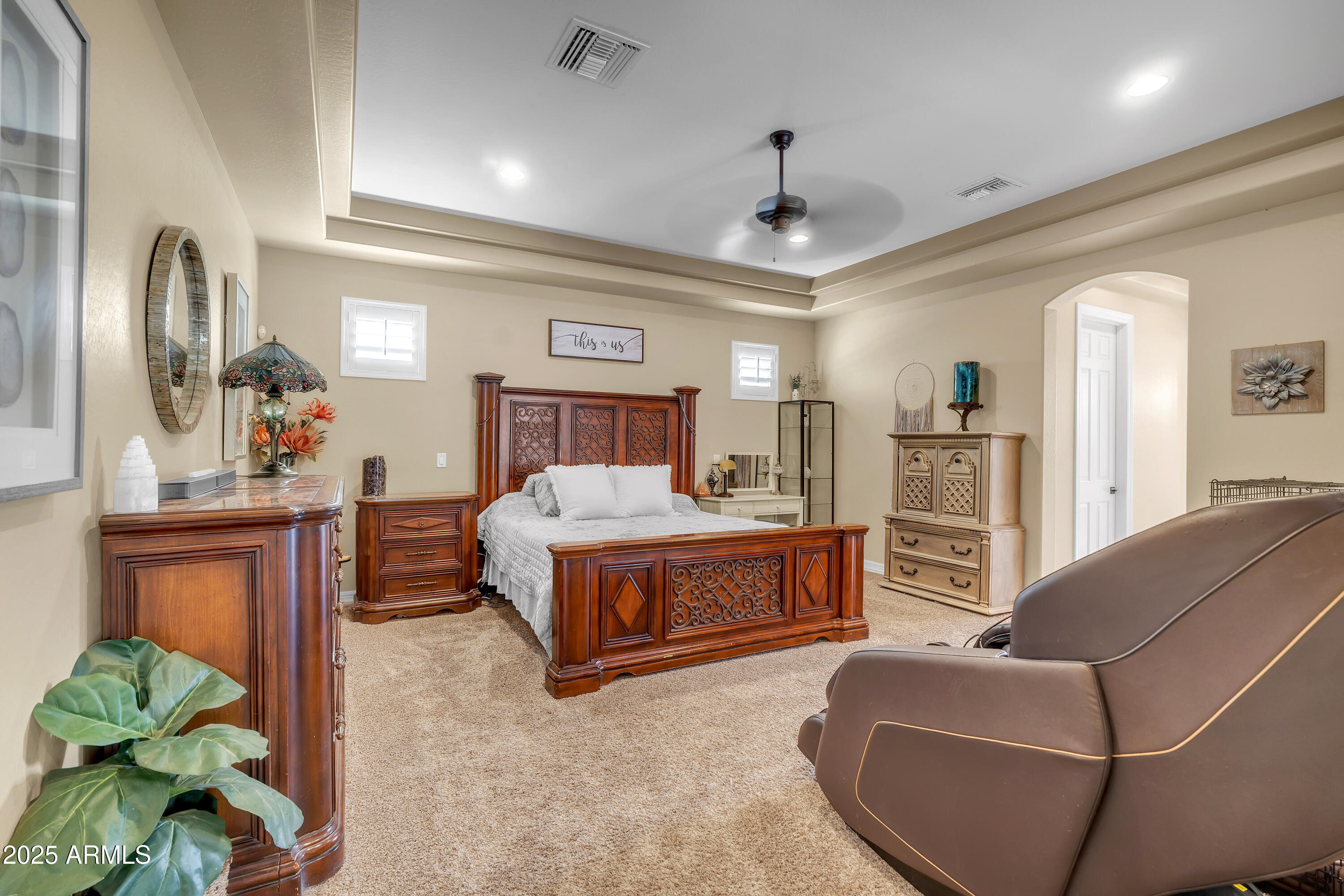 810 W HIDDEN VALLEY Drive