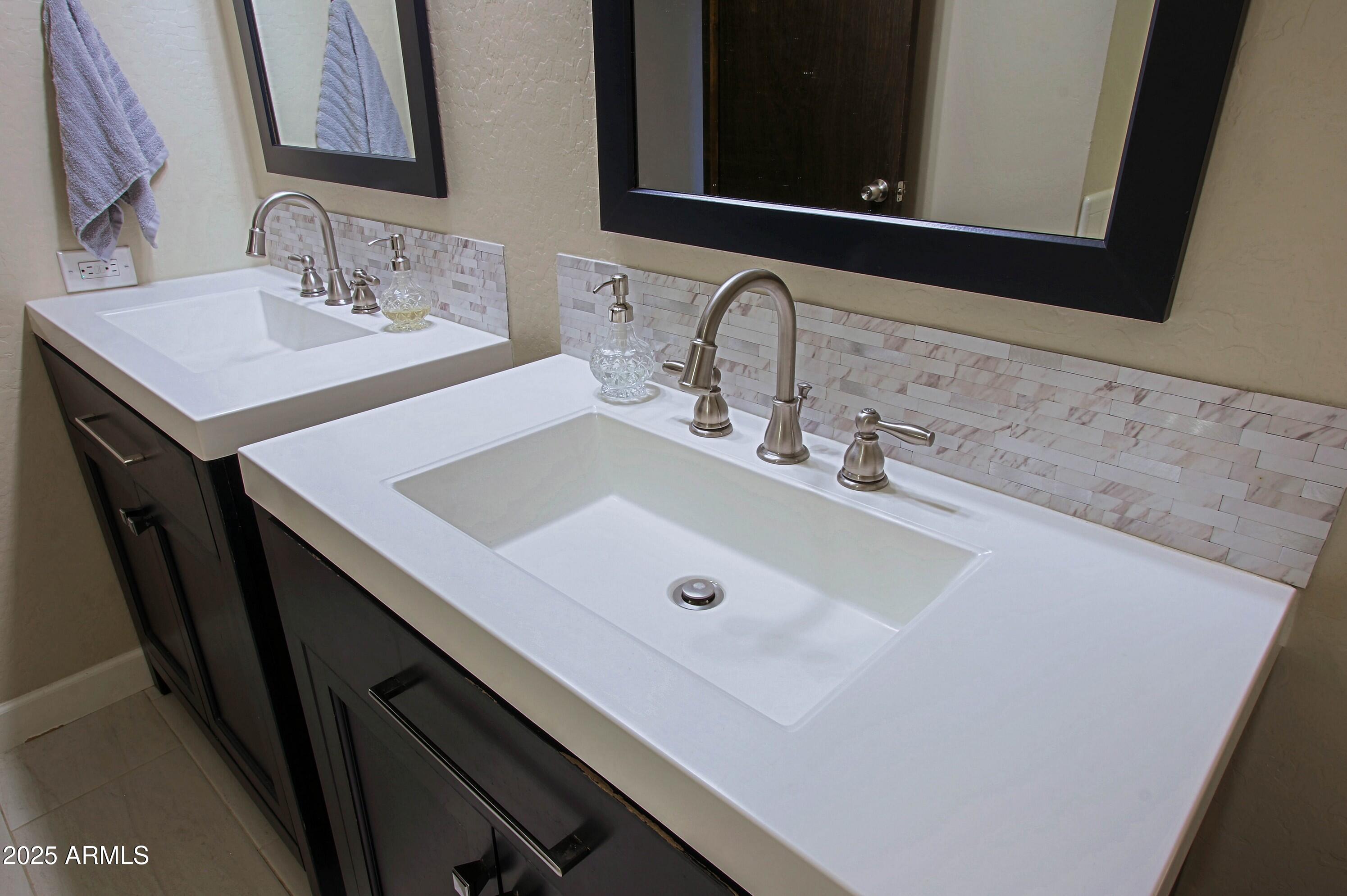 4901 W SOFT WIND Drive