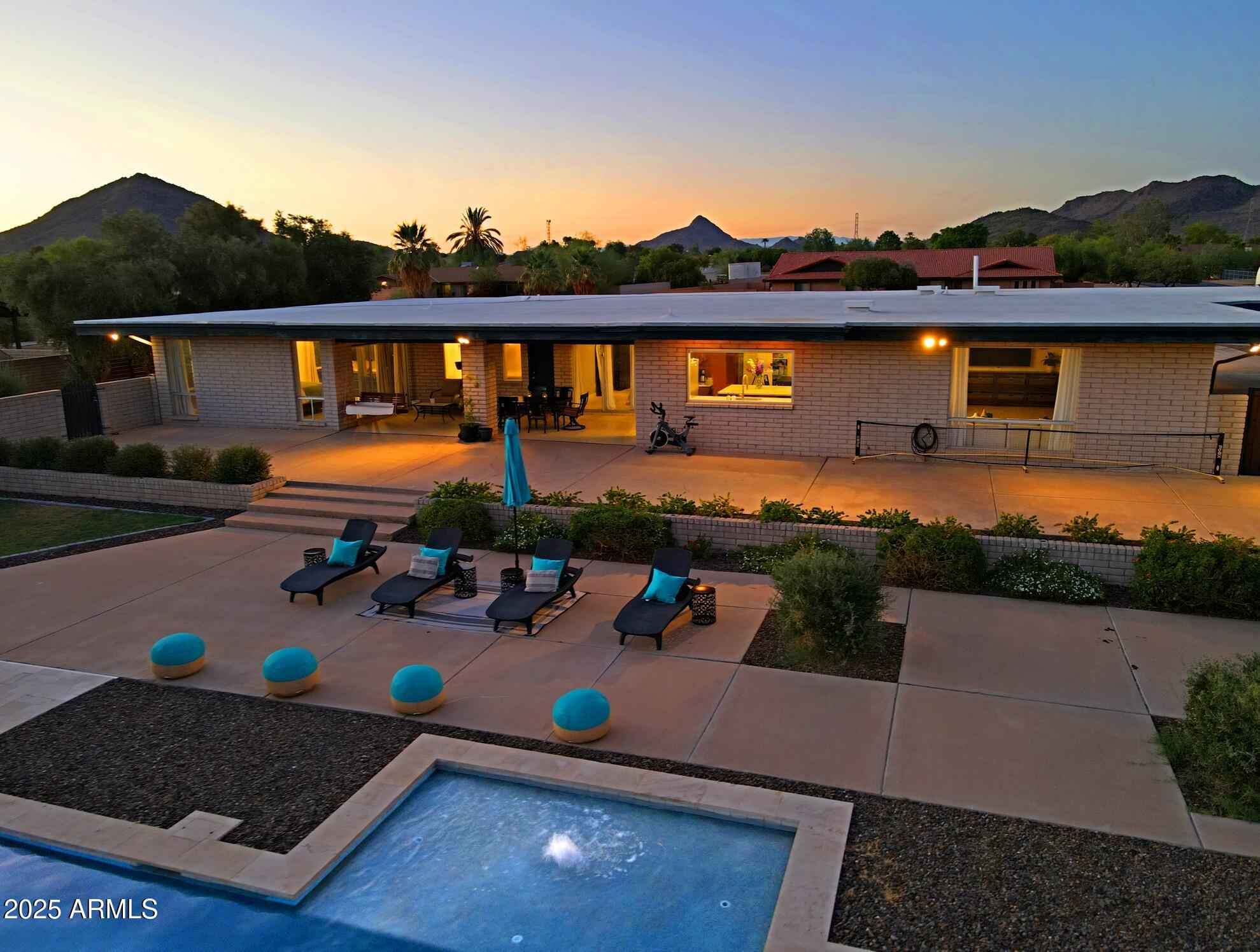 4901 W SOFT WIND Drive