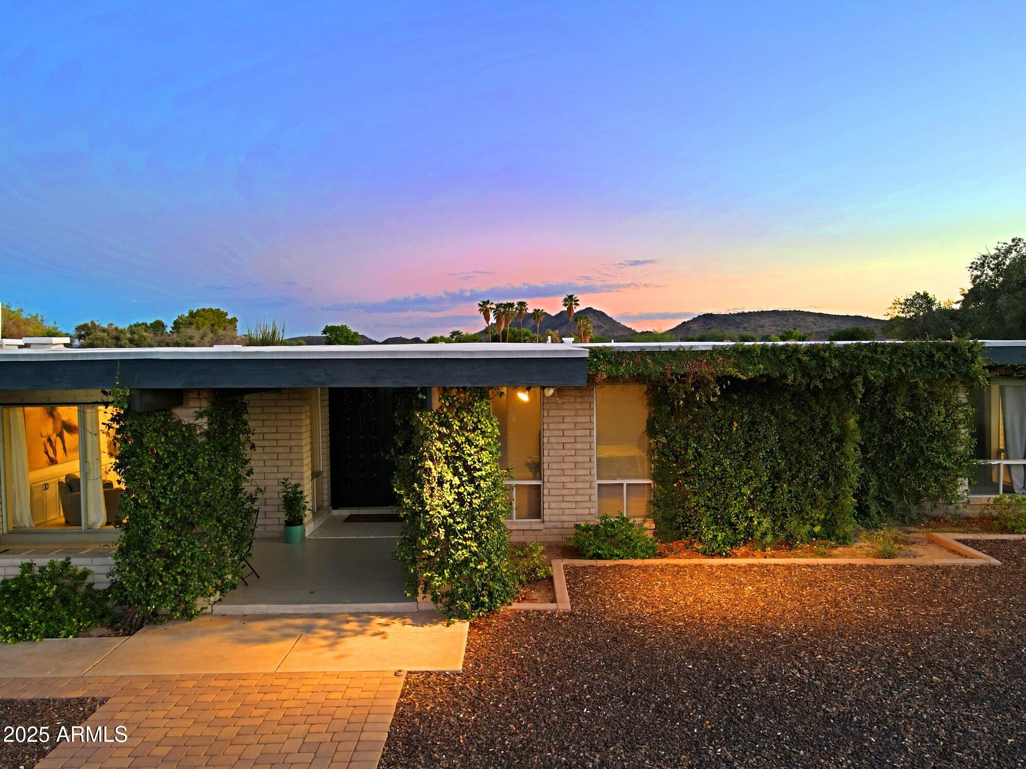 4901 W SOFT WIND Drive