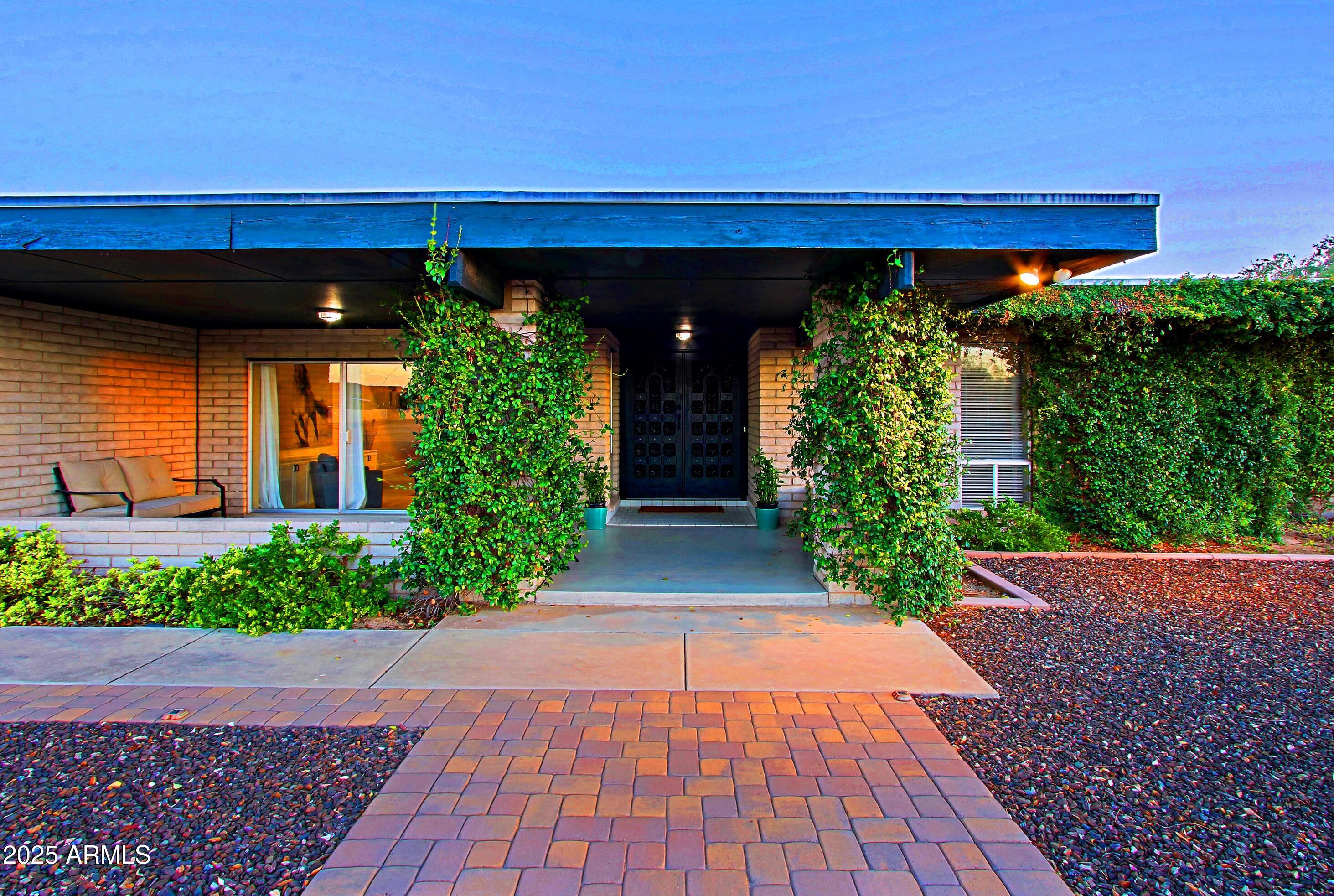 4901 W SOFT WIND Drive