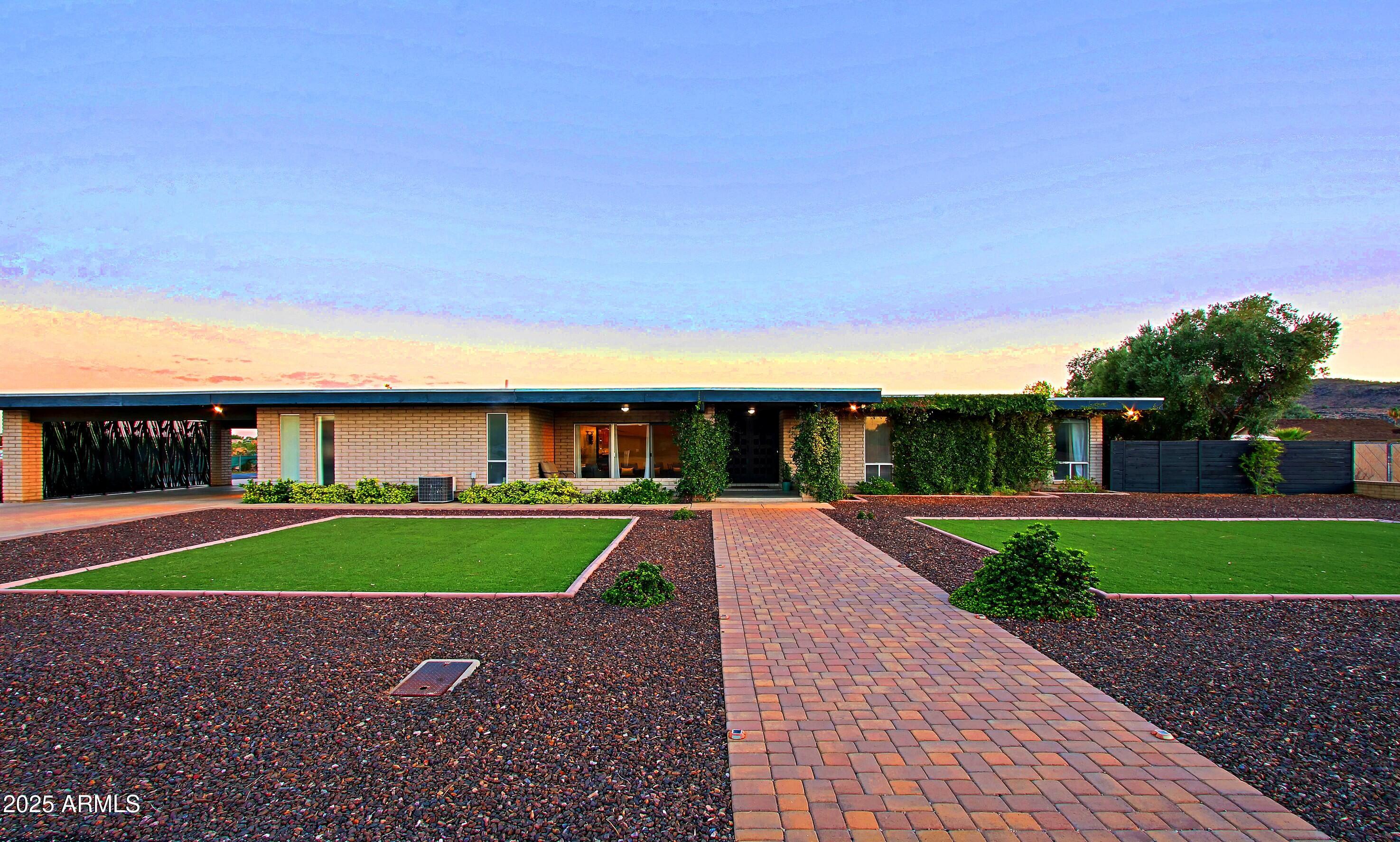 4901 W SOFT WIND Drive