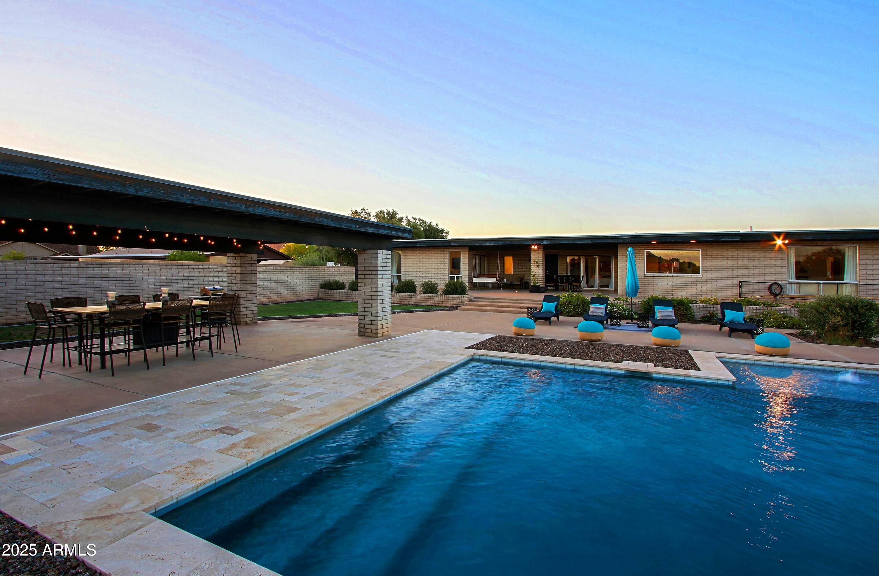 4901 W SOFT WIND Drive