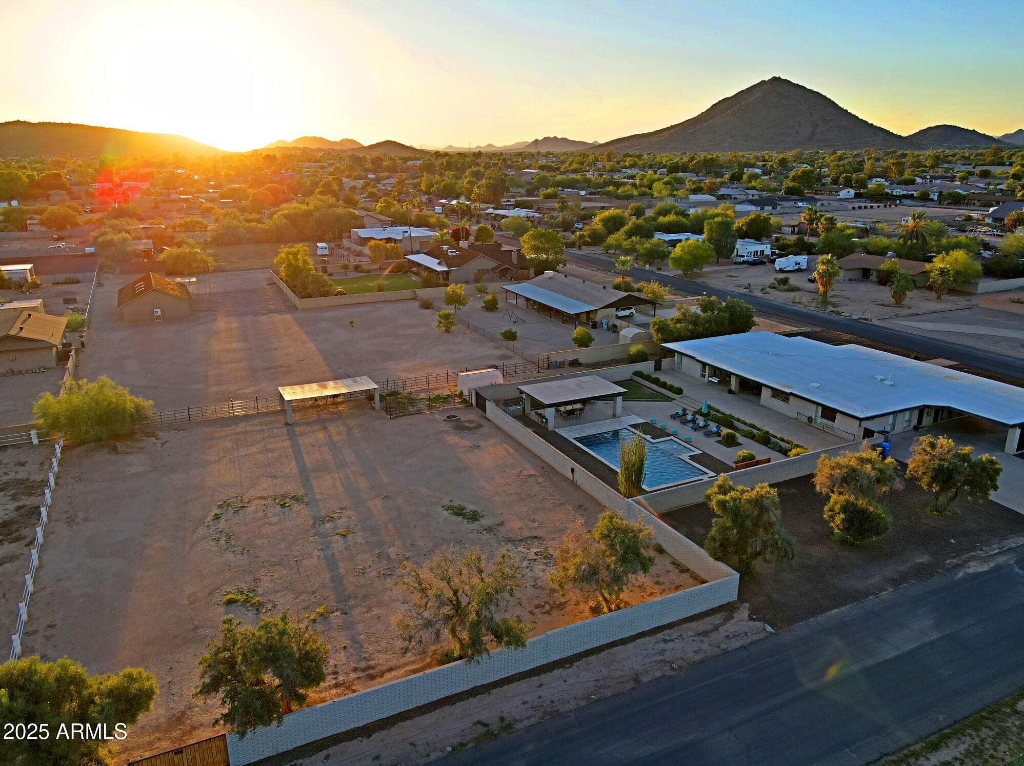 4901 W SOFT WIND Drive