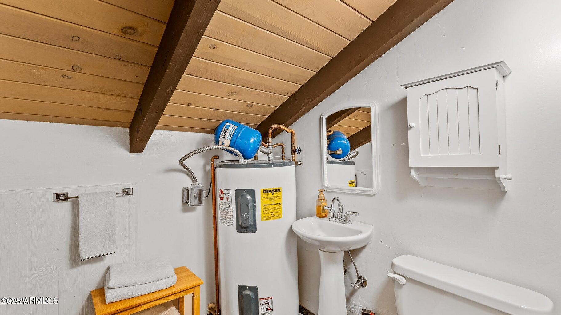 17320 S MESCALERO Drive