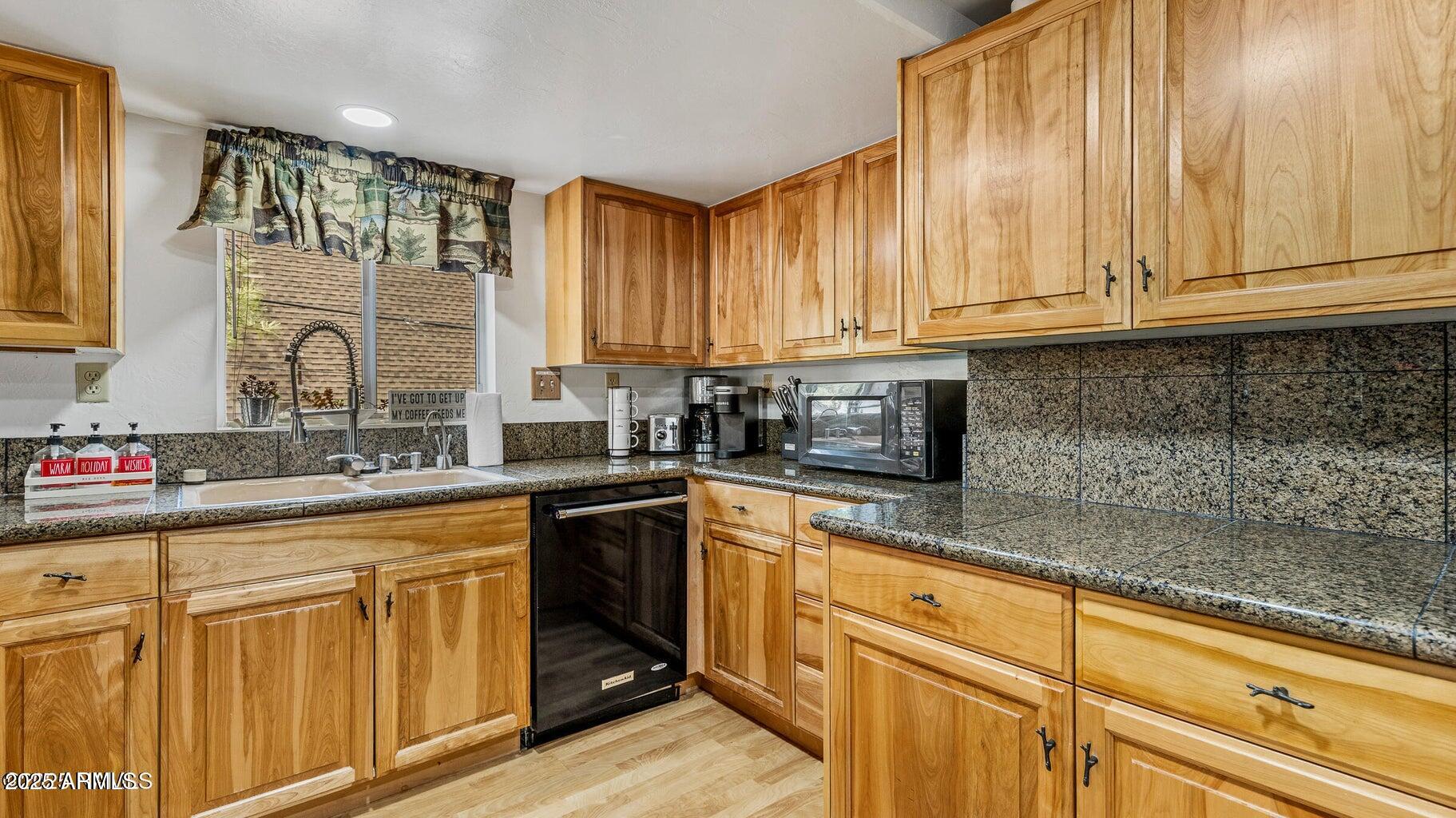 17320 S MESCALERO Drive