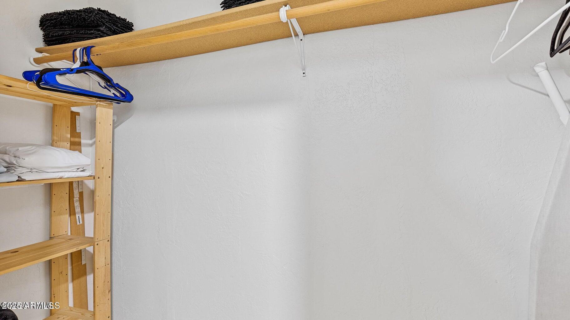 17320 S MESCALERO Drive