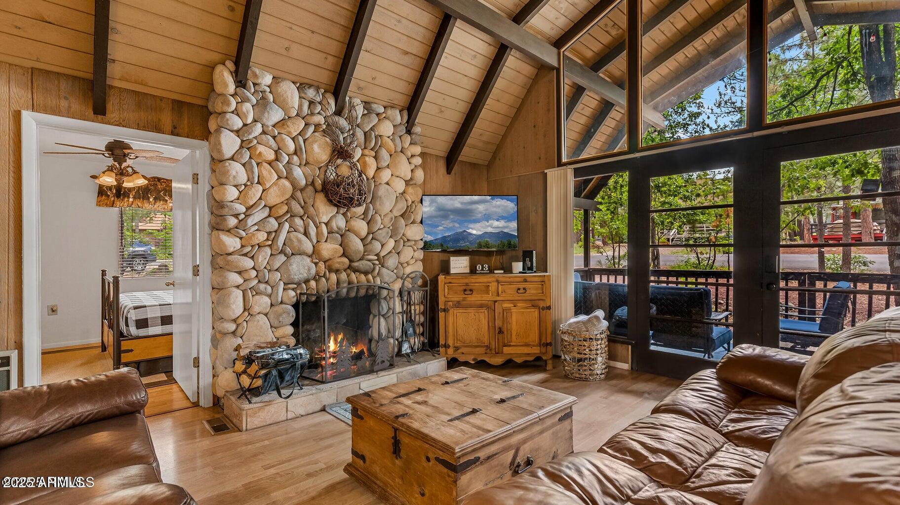 17320 S MESCALERO Drive