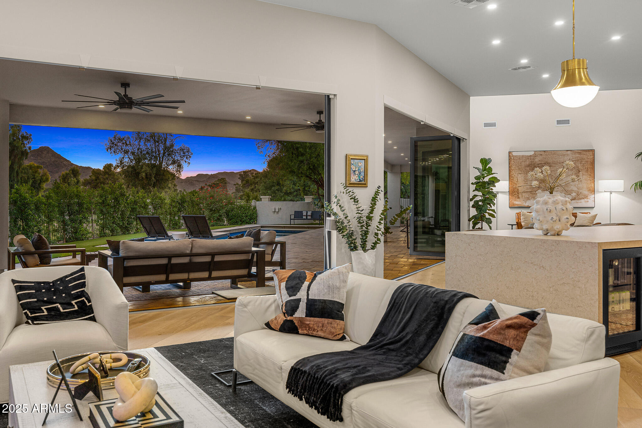 7001 E CABALLO Circle