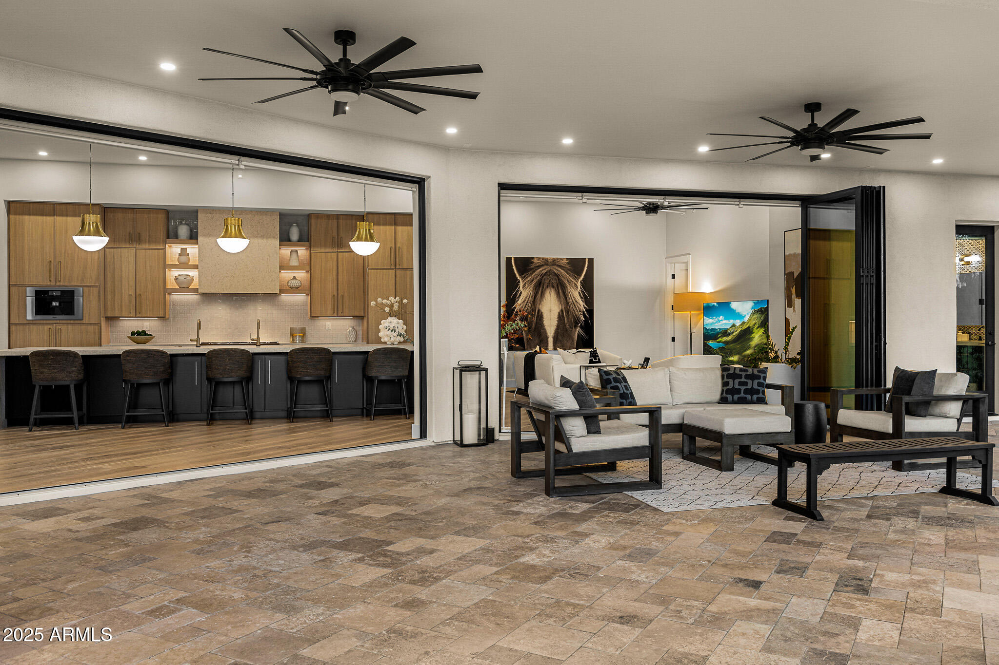 7001 E CABALLO Circle