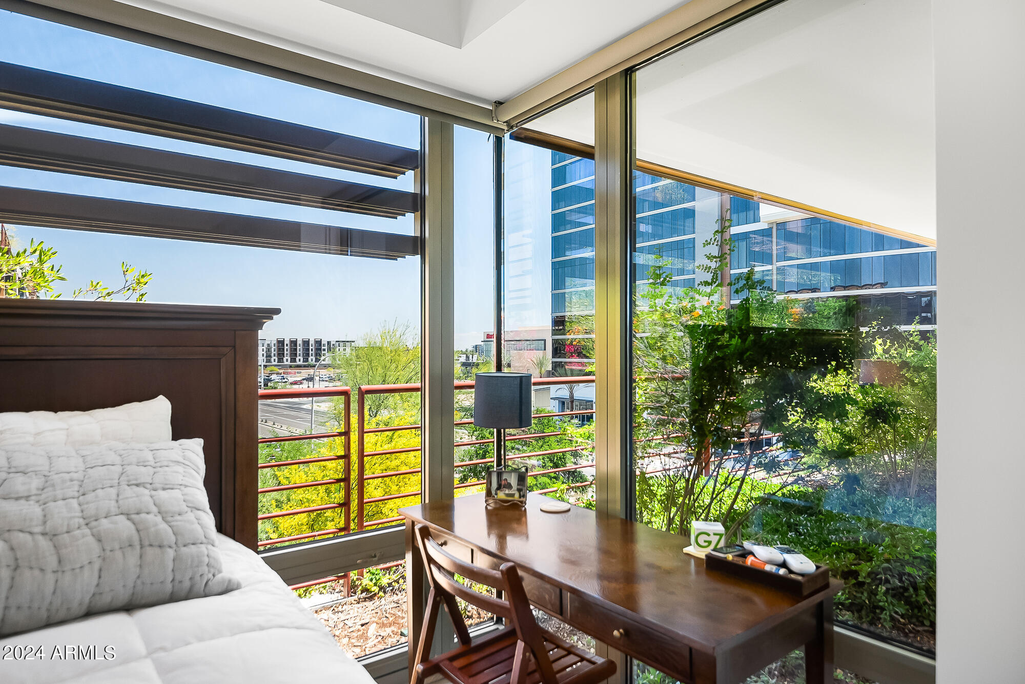 7117 E RANCHO VISTA Drive, 4011