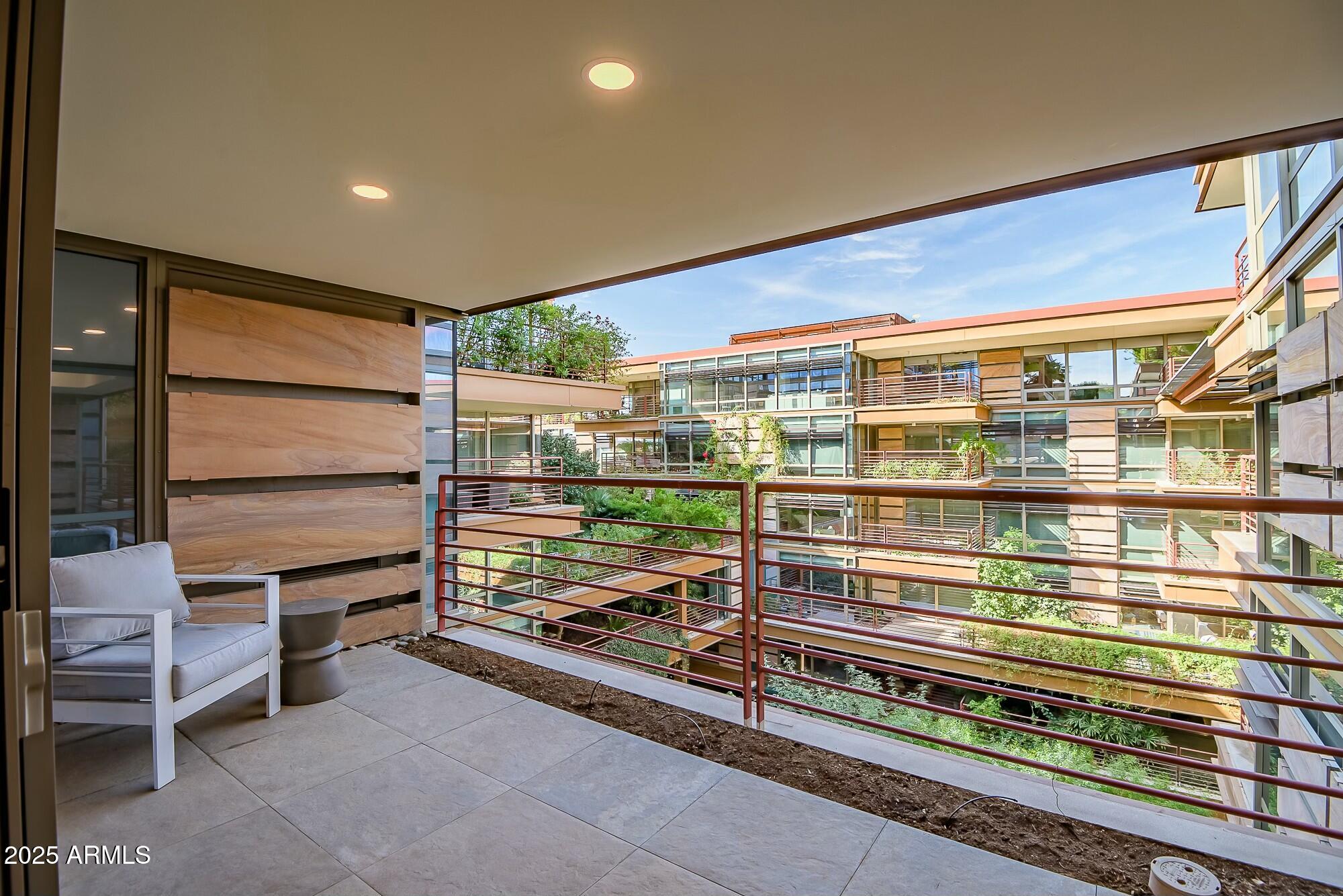 7121 E RANCHO VISTA Drive, 5011