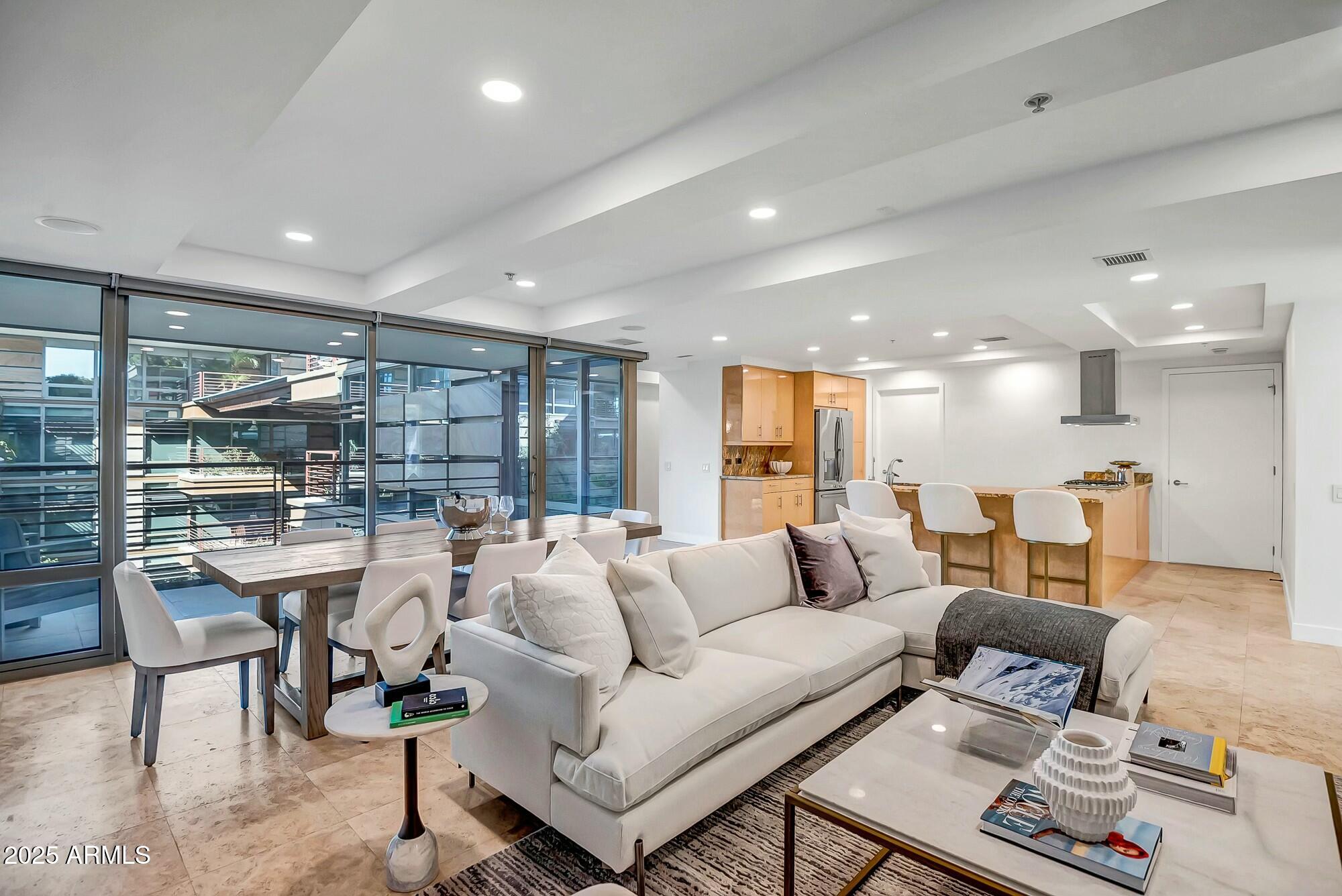 7121 E RANCHO VISTA Drive, 5011