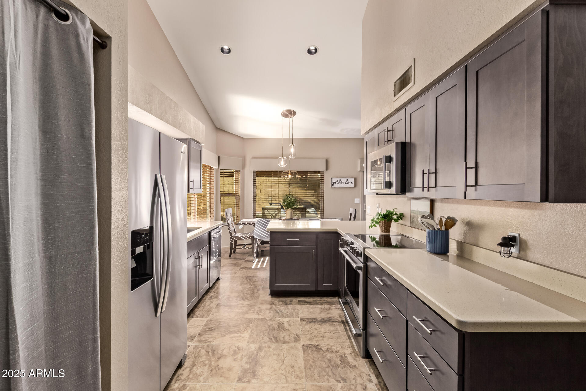 3922 E MARCONI Avenue