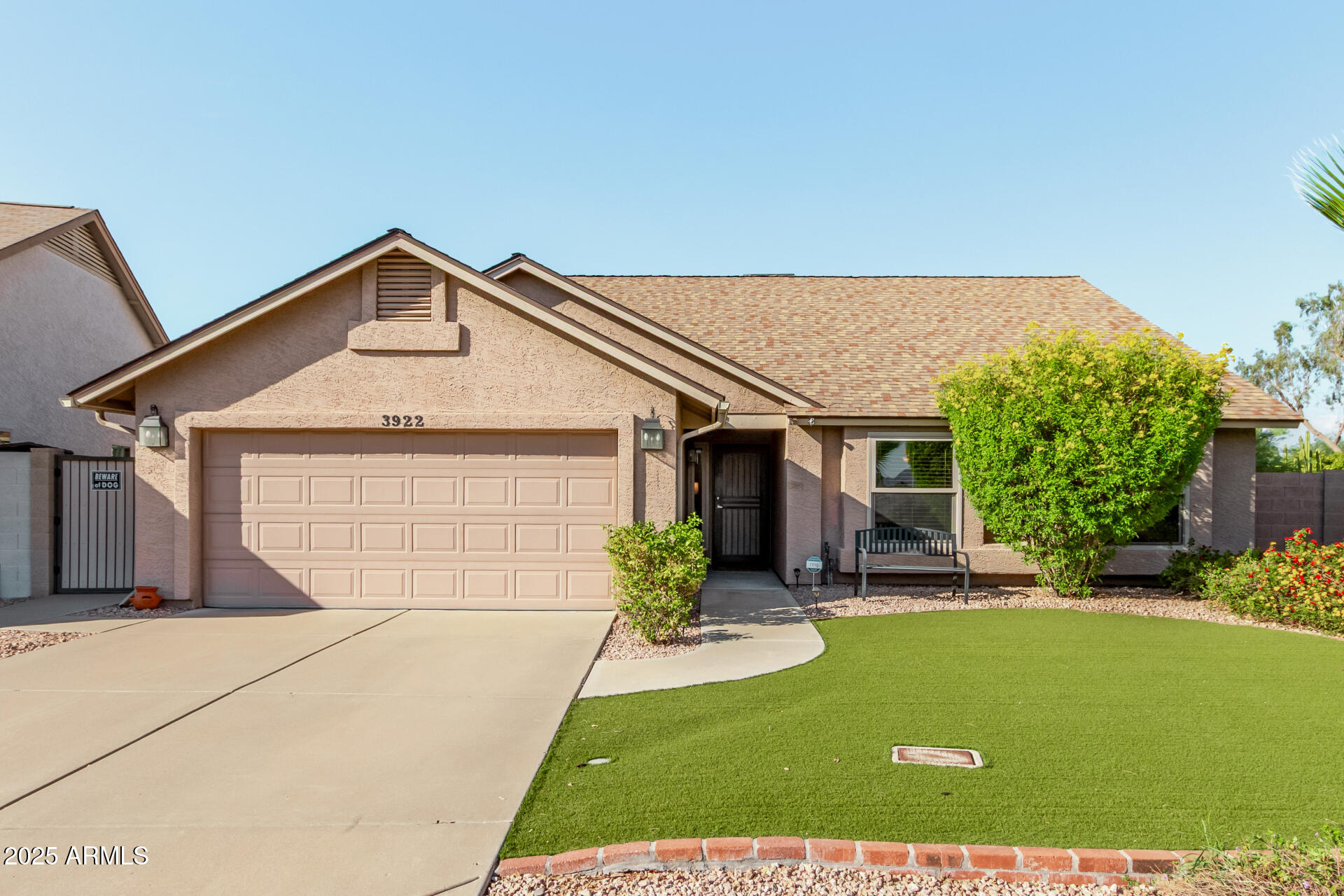 3922 E MARCONI Avenue