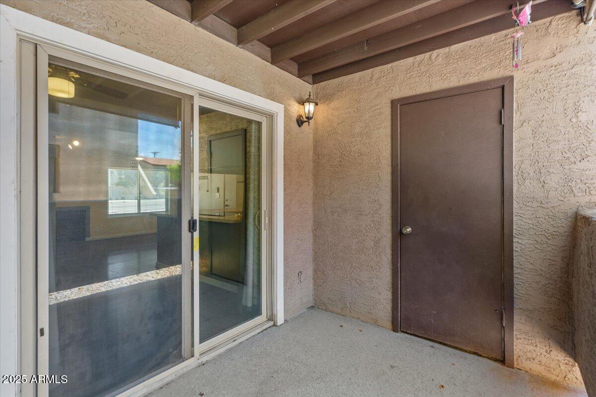 5146 E OAK Street, 112