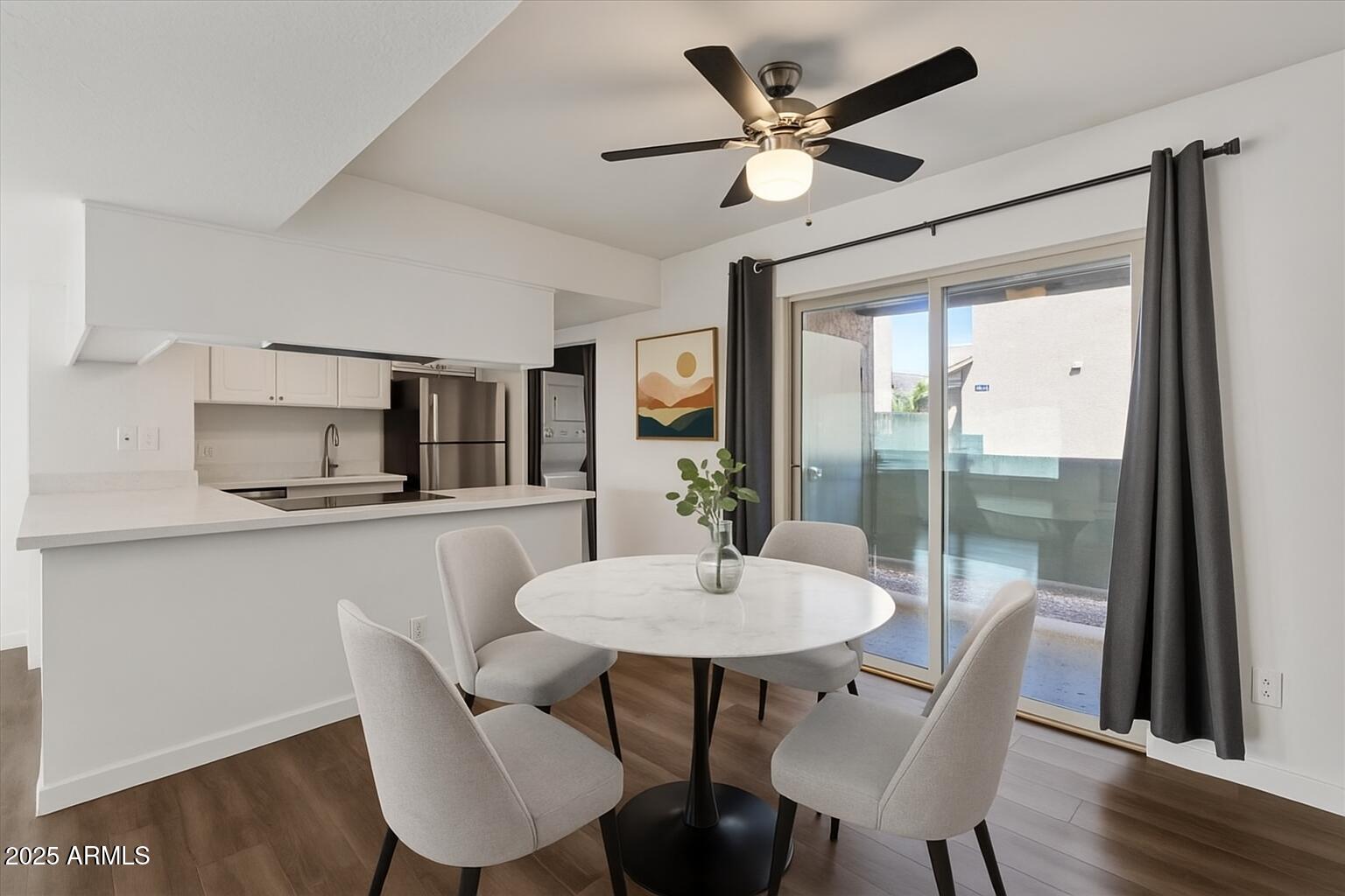 5146 E OAK Street, 112