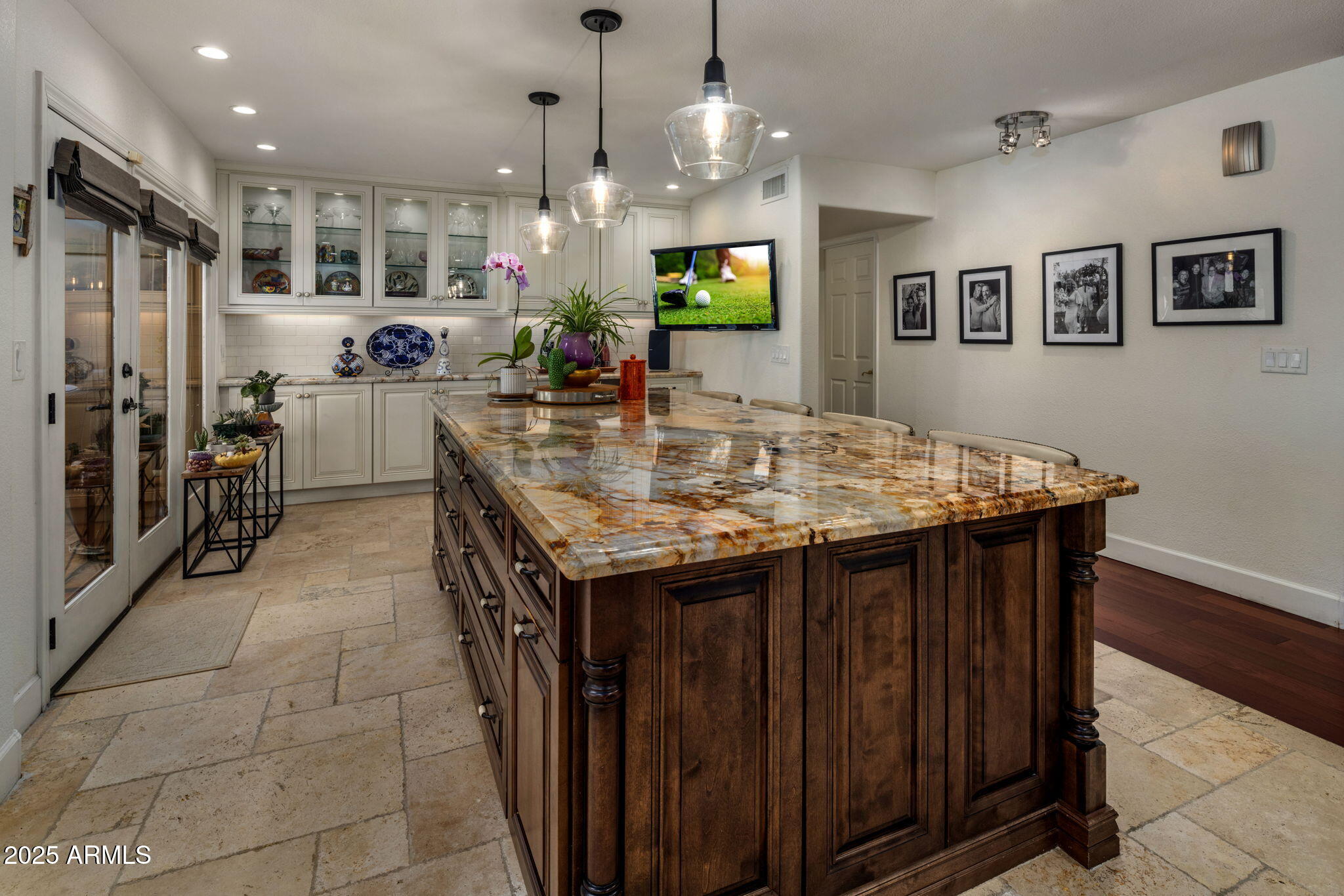 3523 E OREGON Avenue