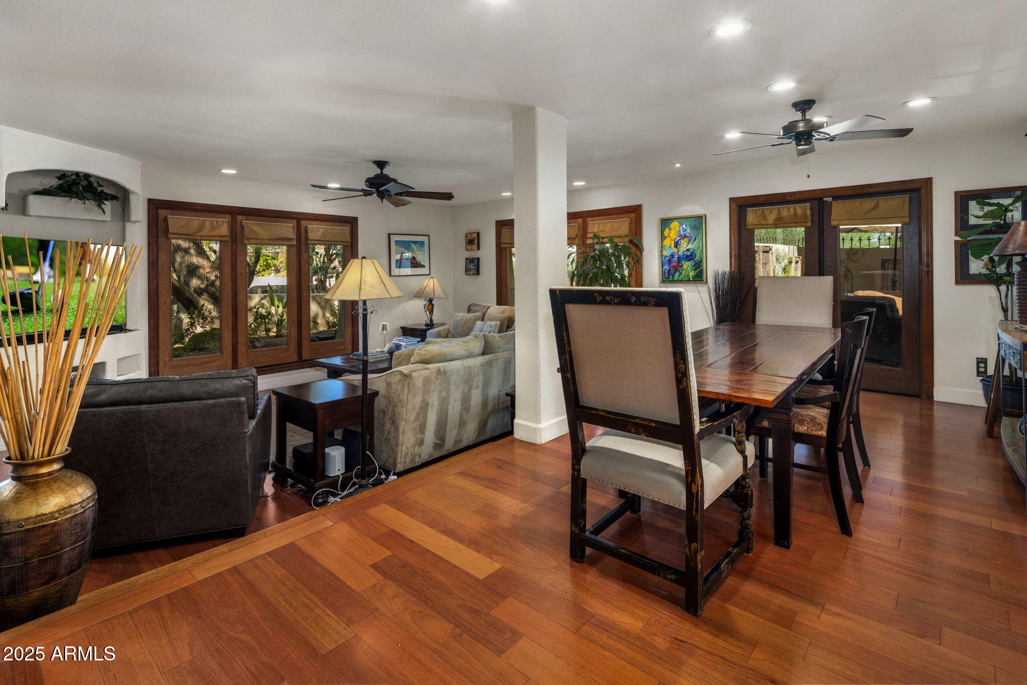 3523 E OREGON Avenue