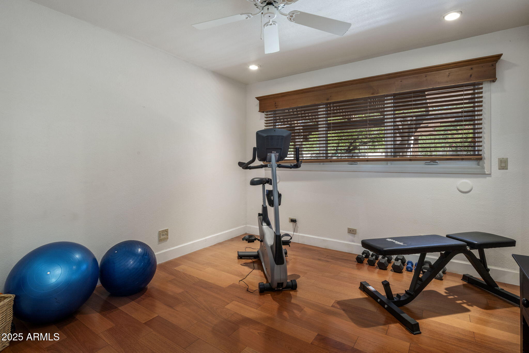 3523 E OREGON Avenue