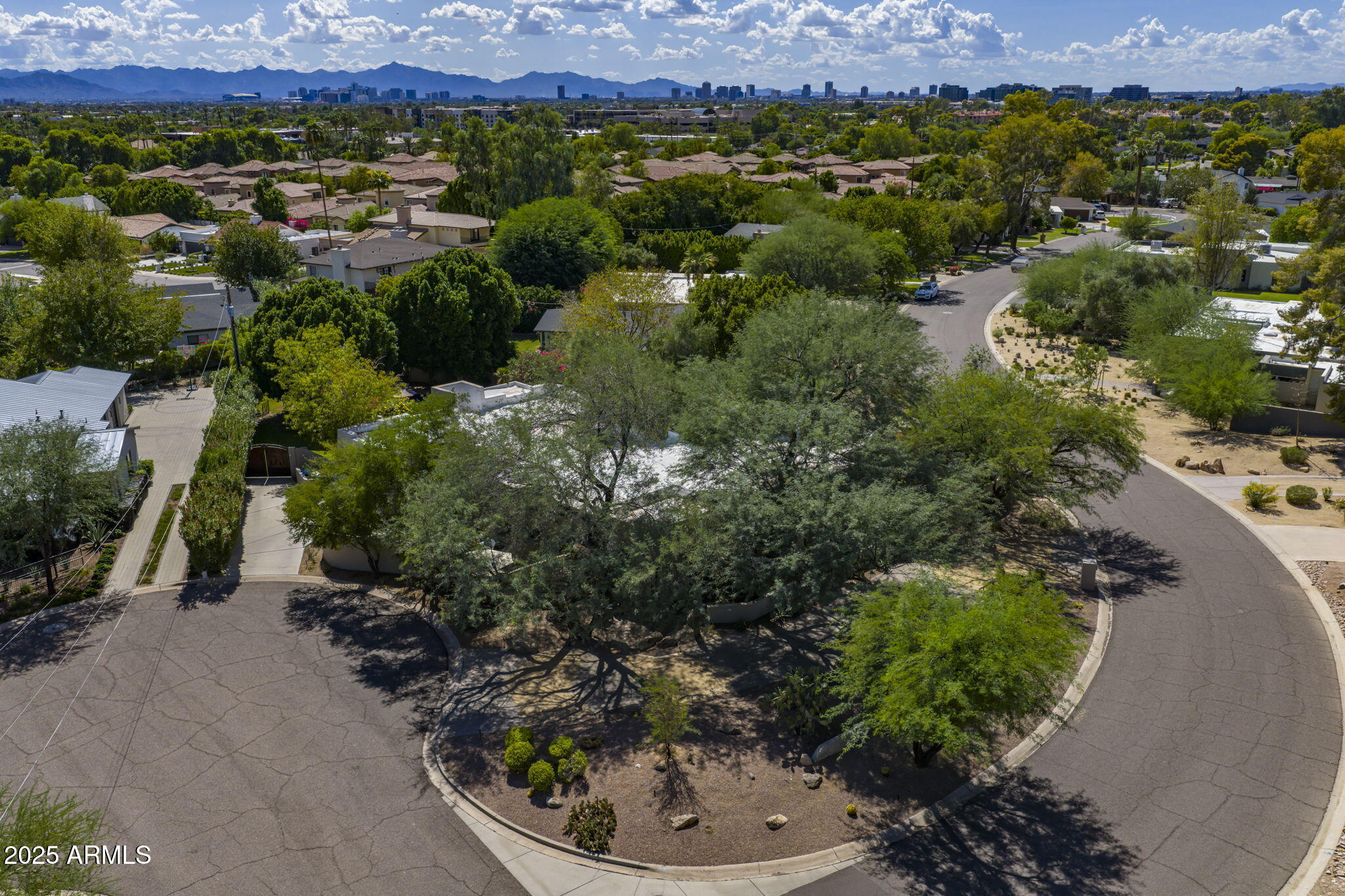 3523 E OREGON Avenue