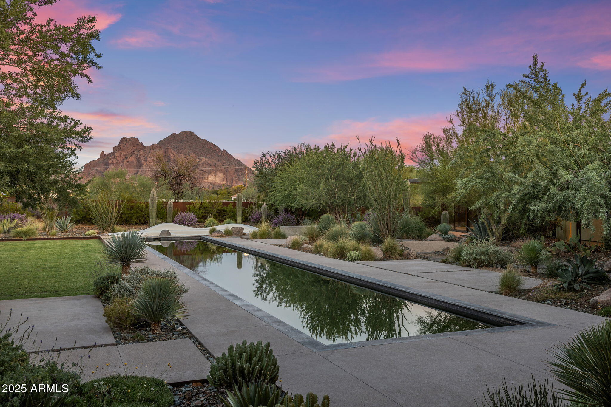 3700 E CAMINO SIN NOMBRE