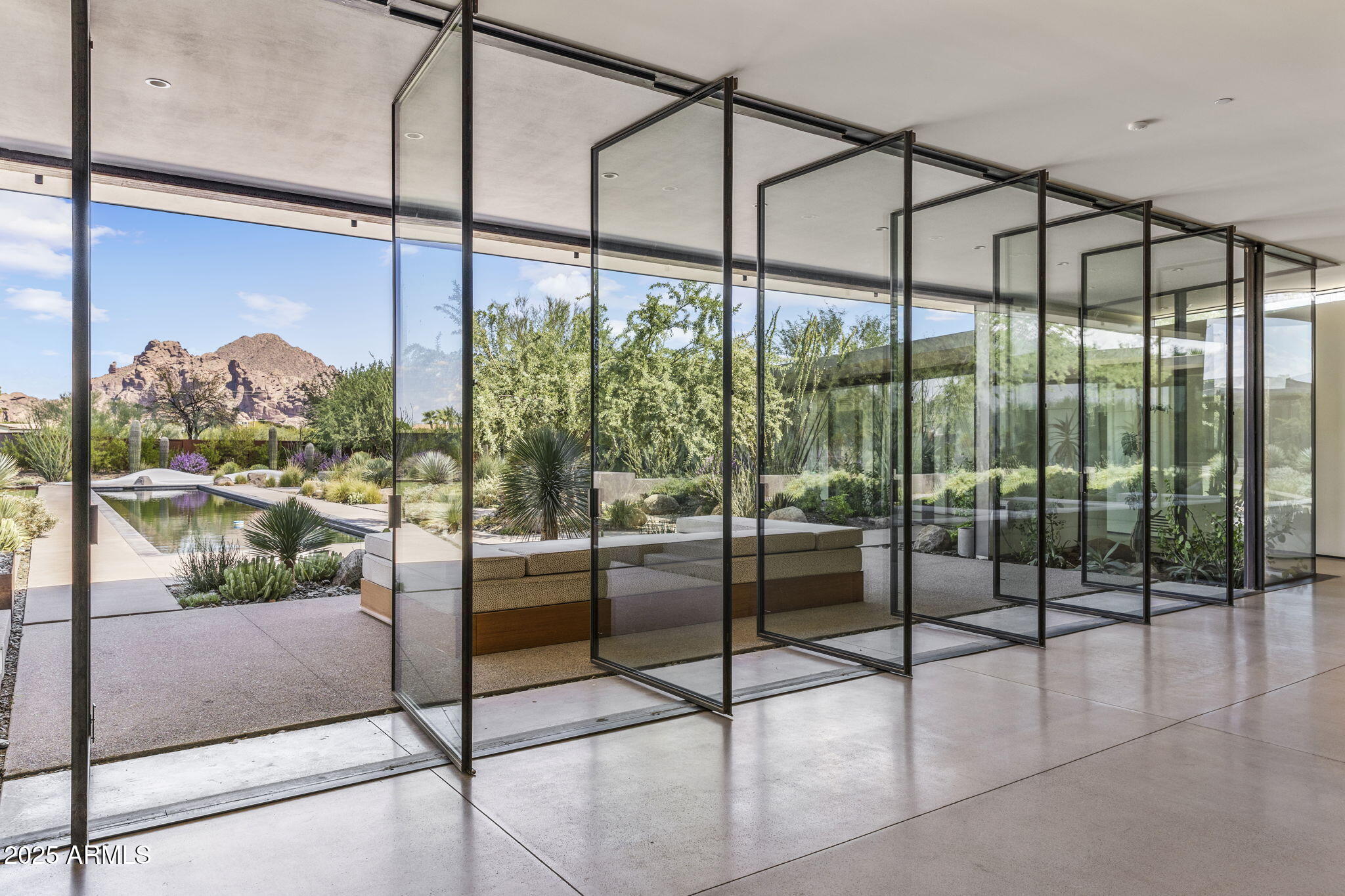 3700 E CAMINO SIN NOMBRE