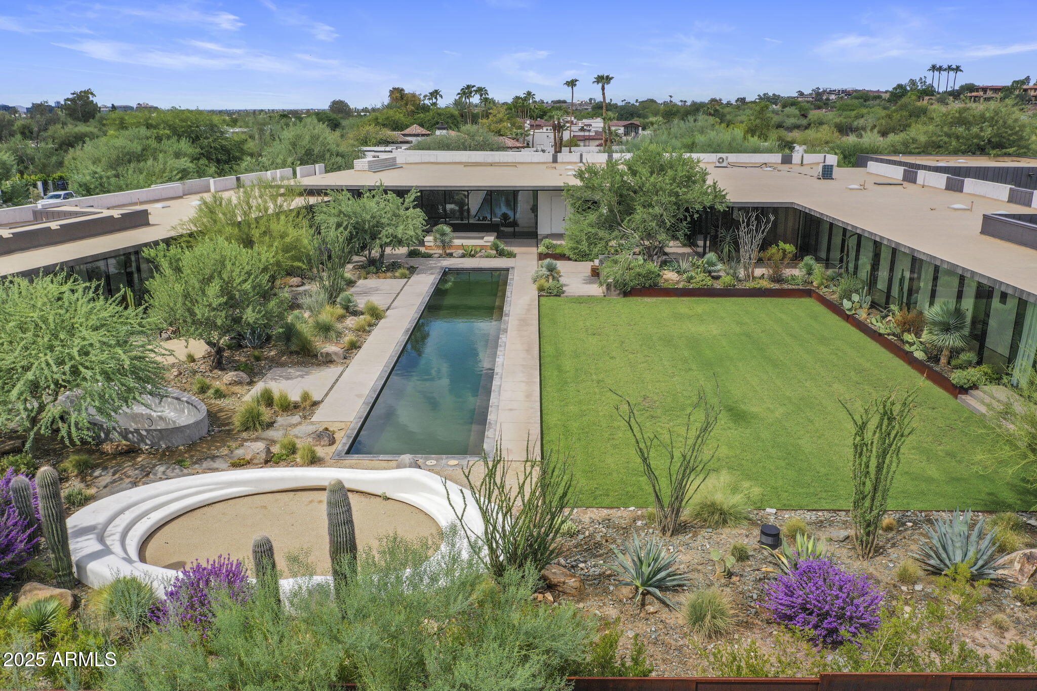 3700 E CAMINO SIN NOMBRE