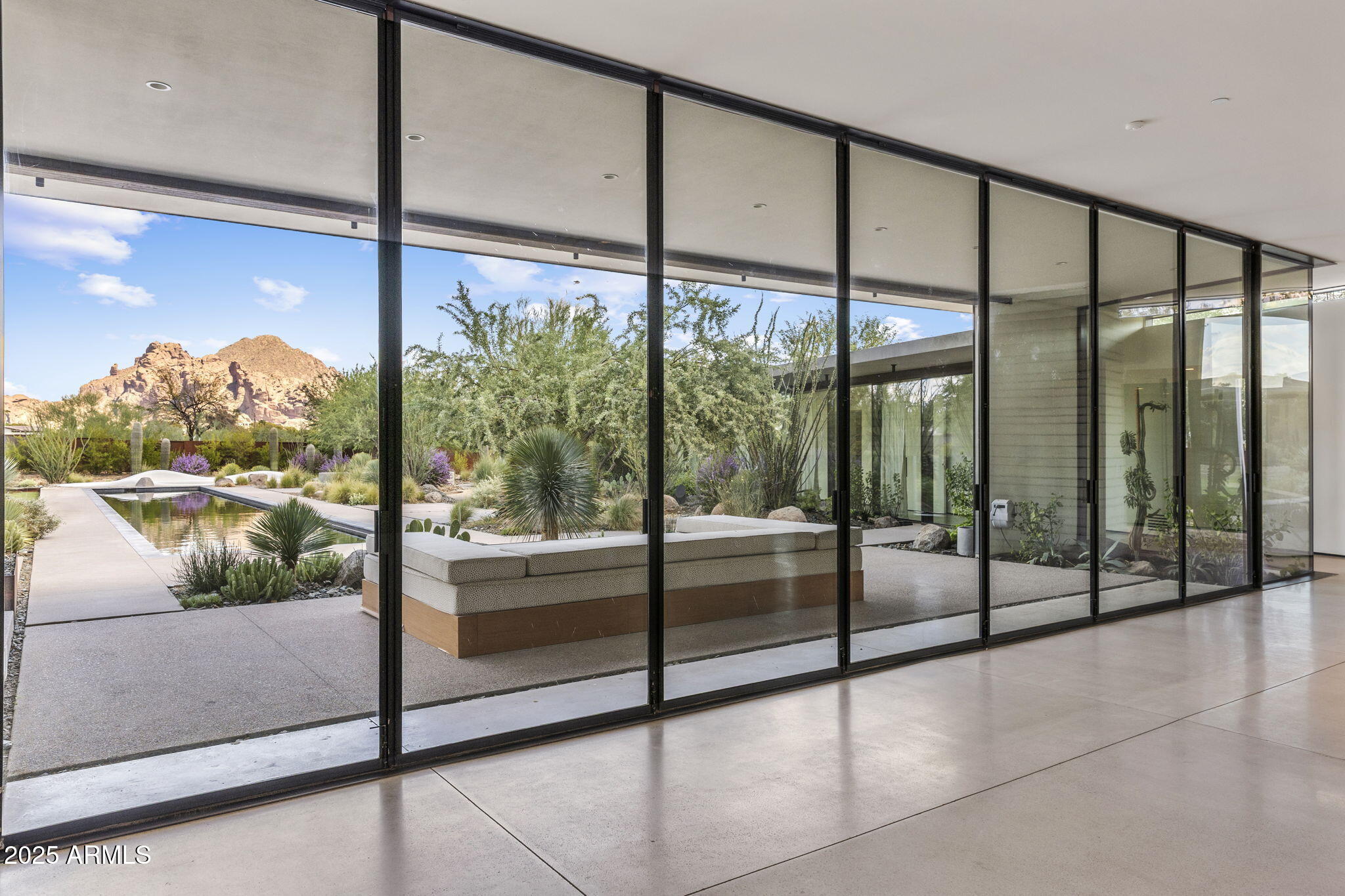 3700 E CAMINO SIN NOMBRE