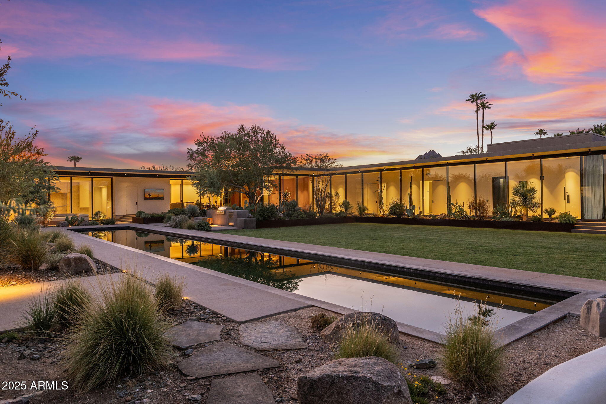 3700 E CAMINO SIN NOMBRE