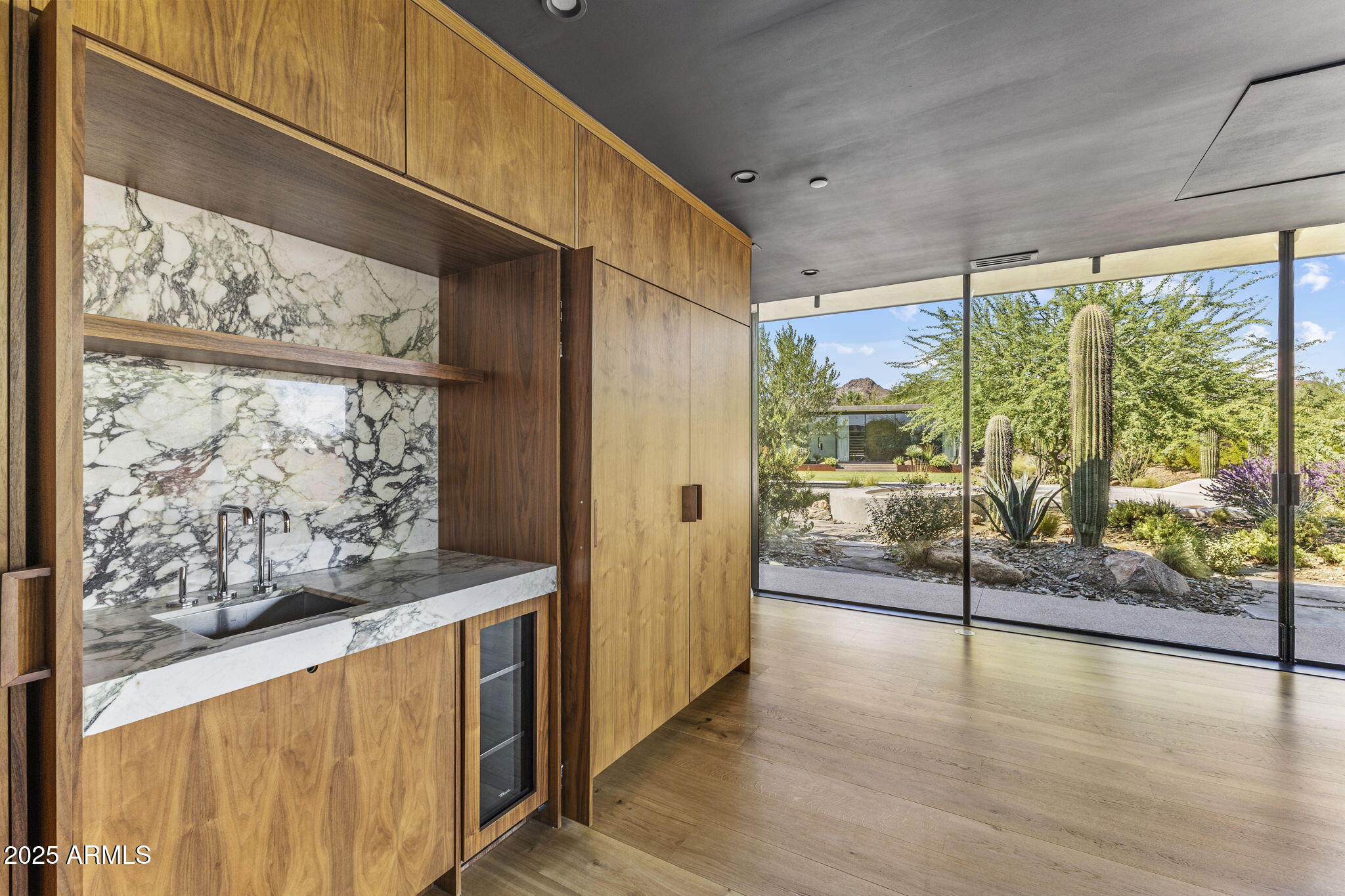 3700 E CAMINO SIN NOMBRE