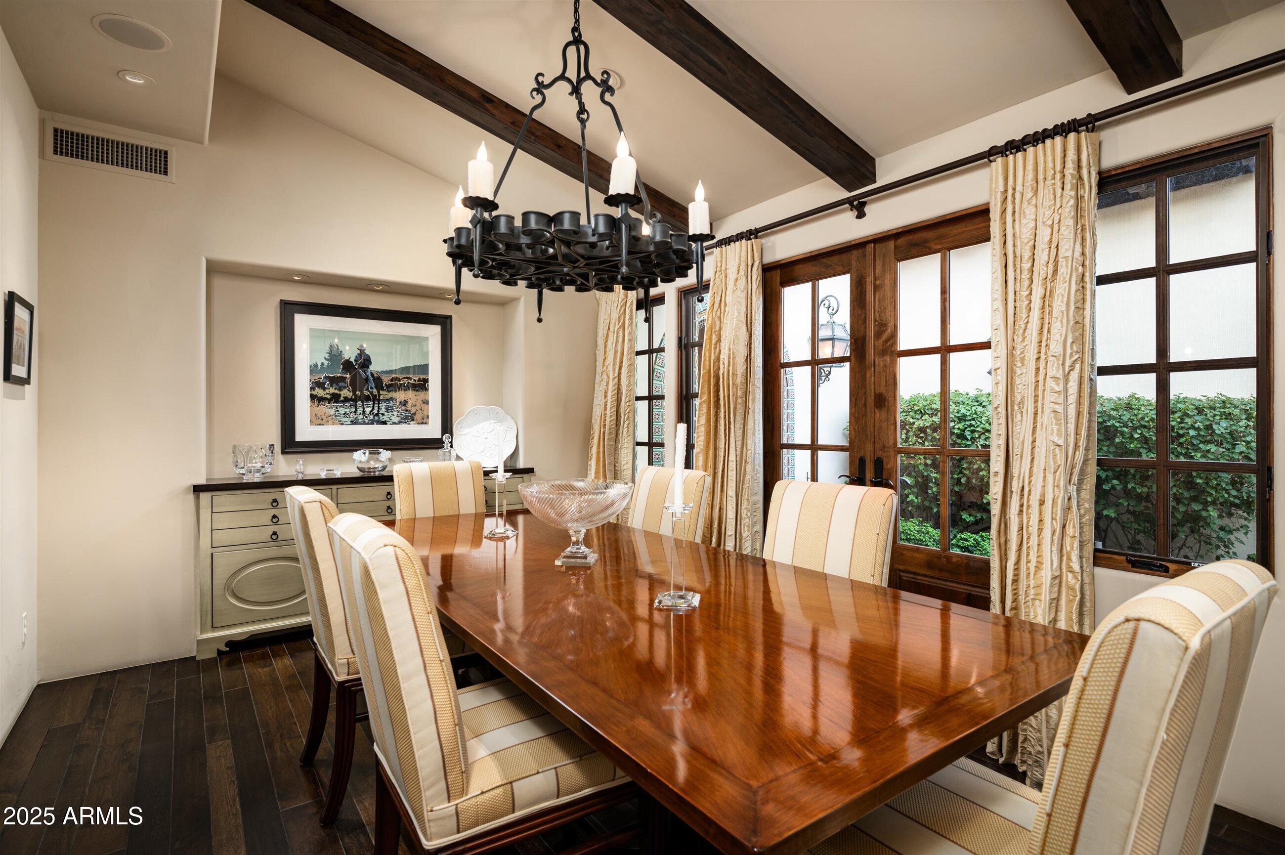 4949 E LINCOLN Drive, 11