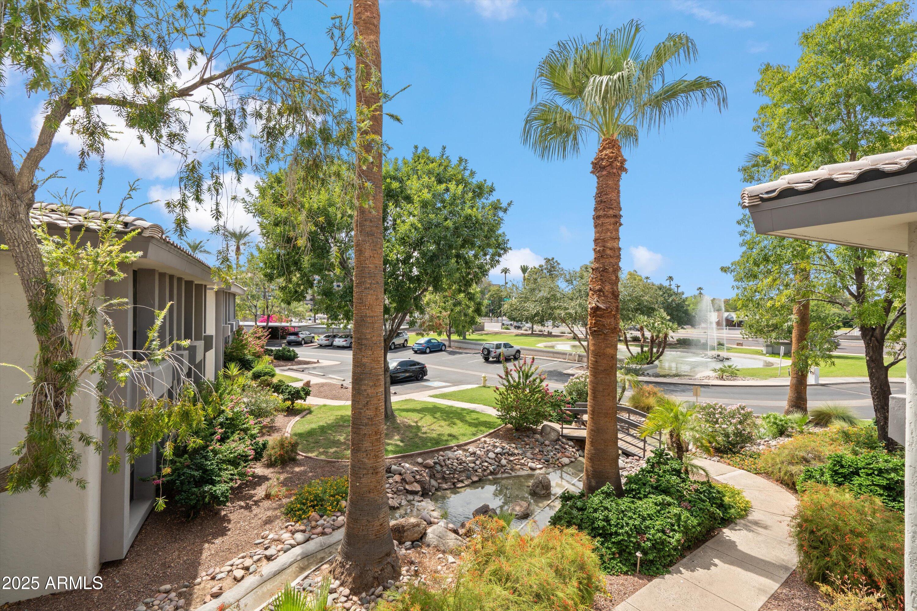 5201 N 24TH Street, 206