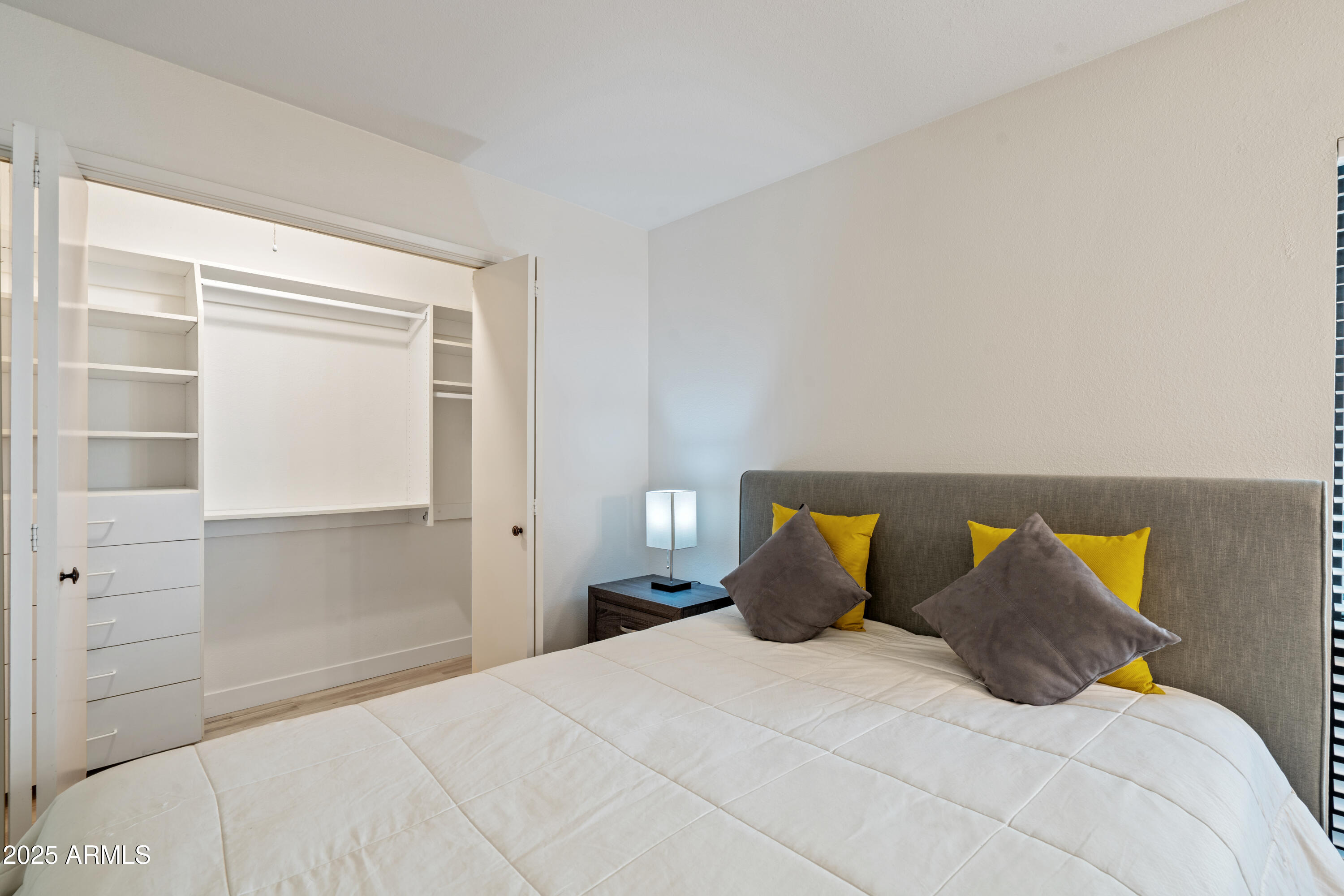 5201 N 24TH Street, 206