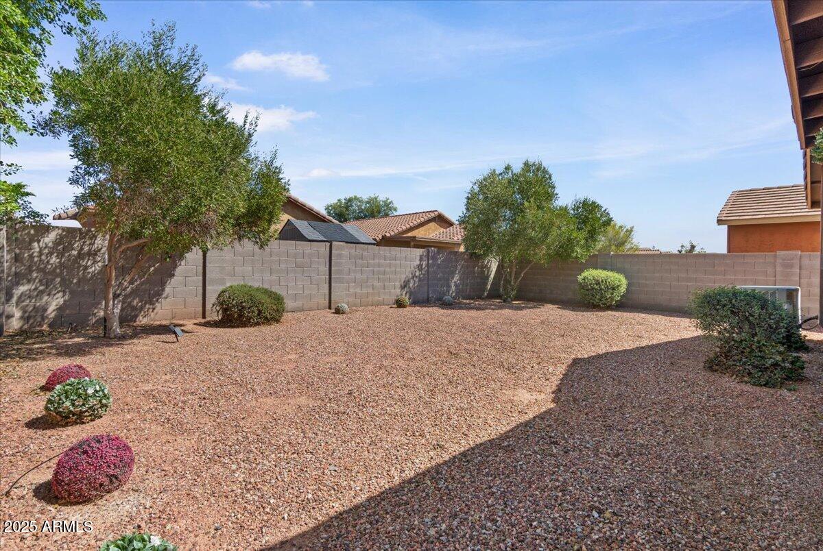 46150 W WINDMILL Drive